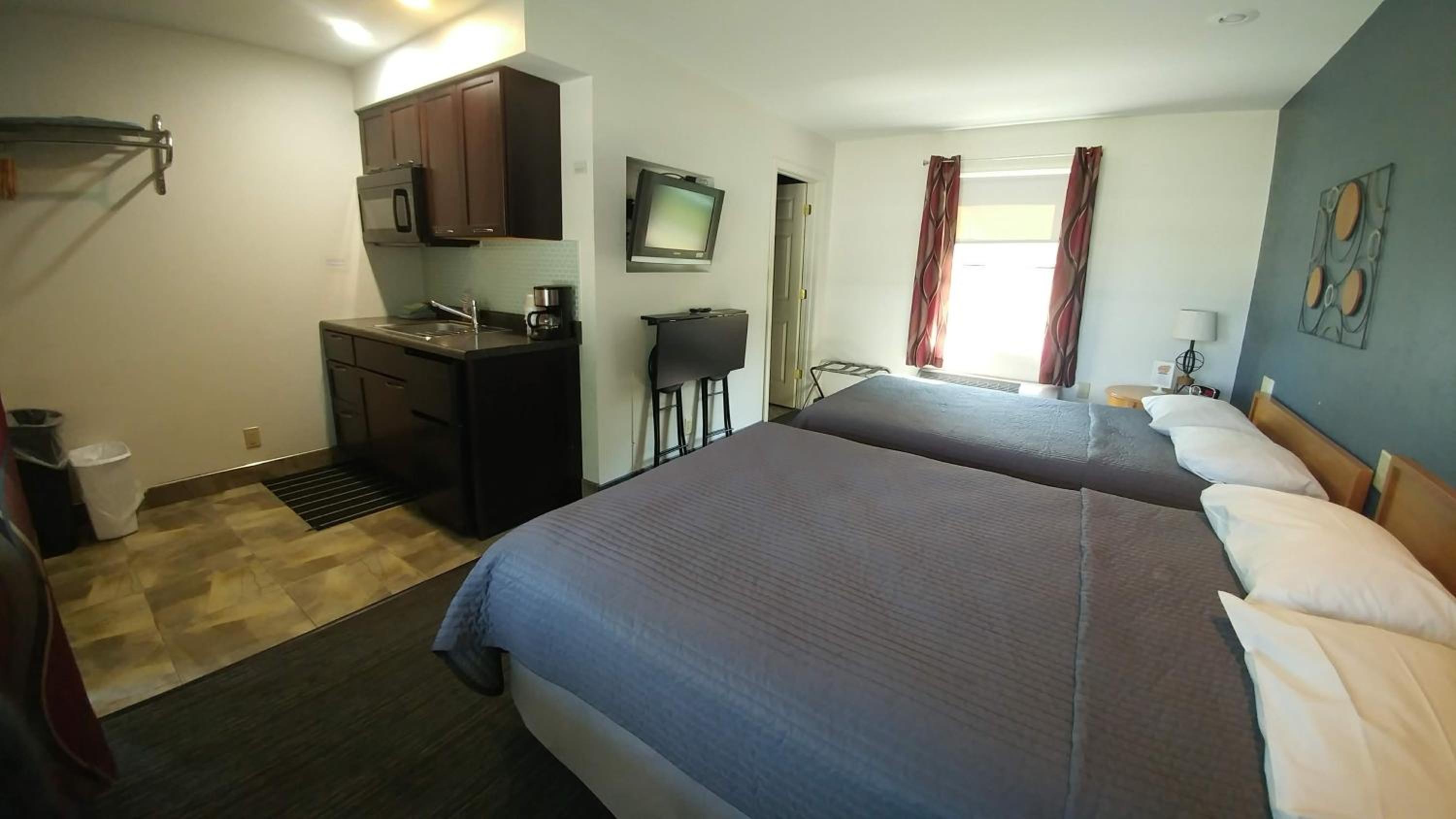 Budget Double Room photo 1