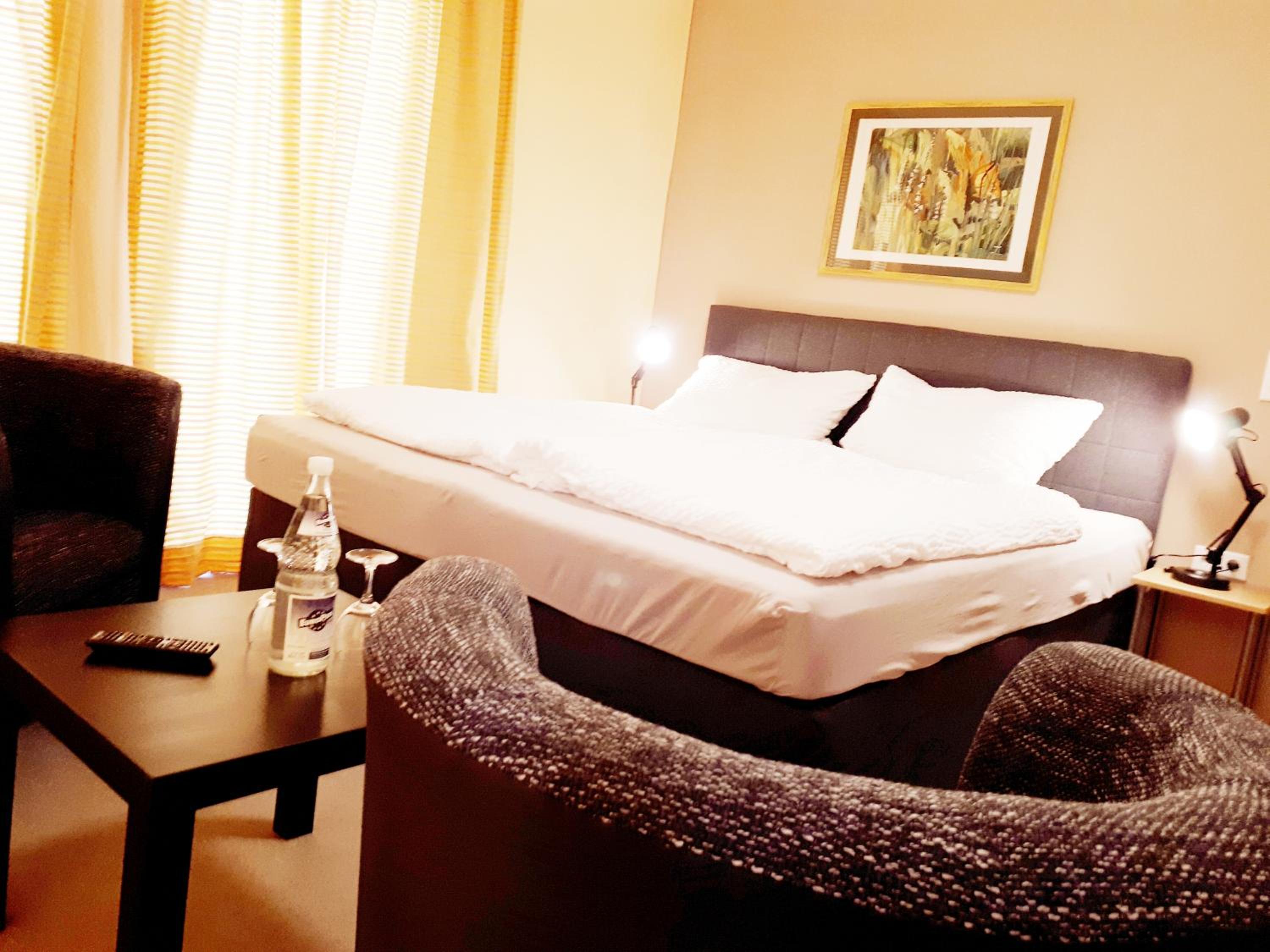 Deluxe Double or Twin Room photo 3