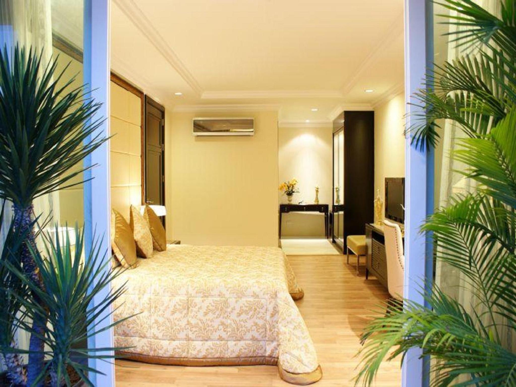 Executive One-Bedroom Suite - Photo 2