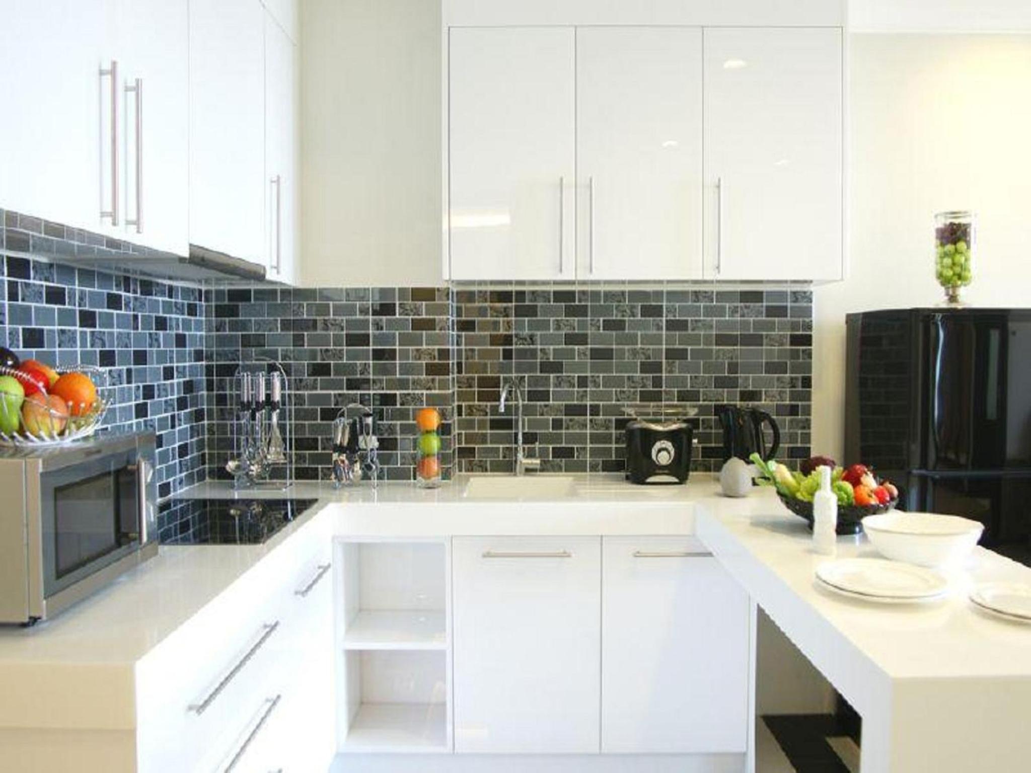 Two-Bedroom Suite - Photo 13