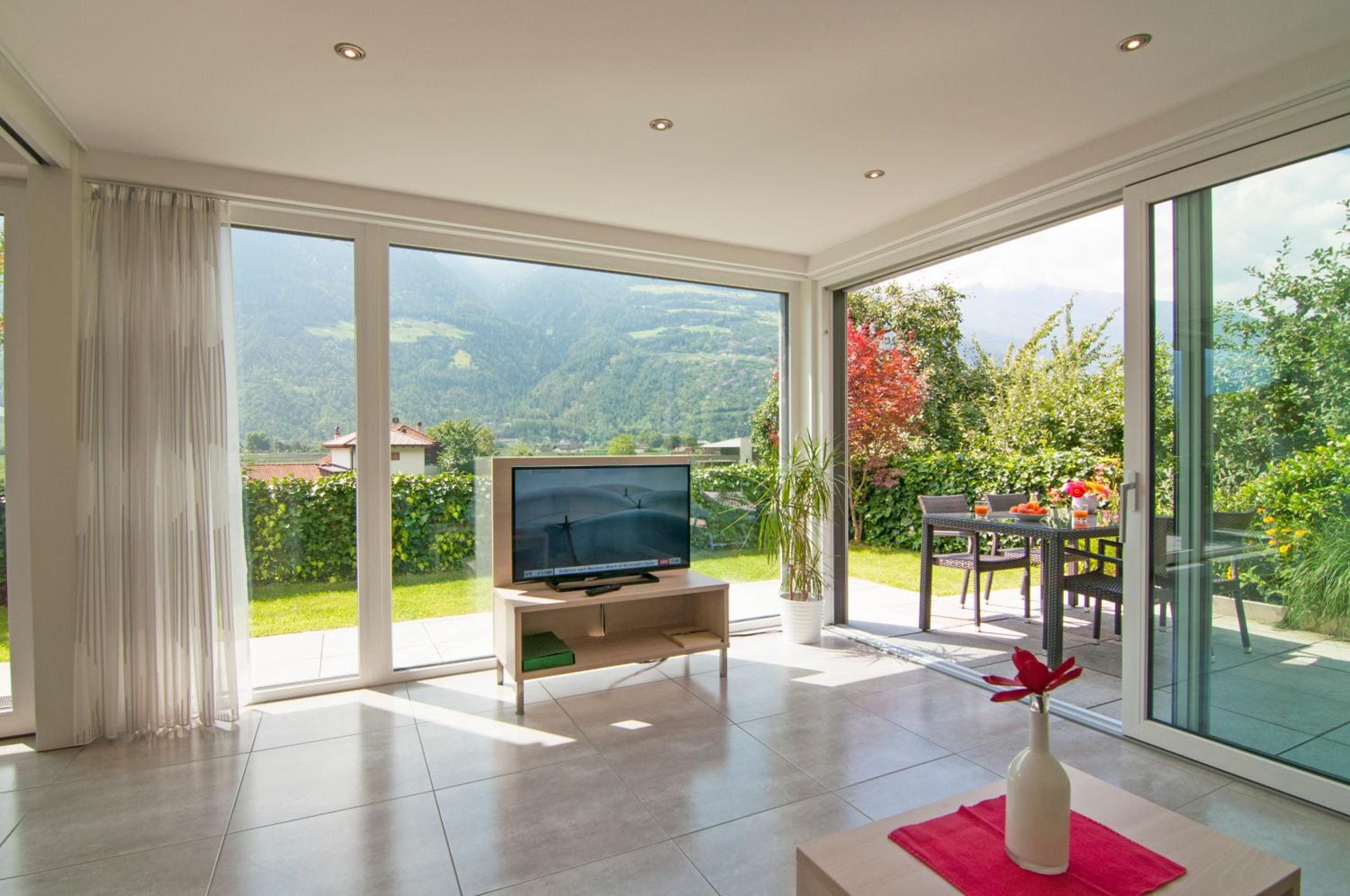Apartment with Terrace photo 3
