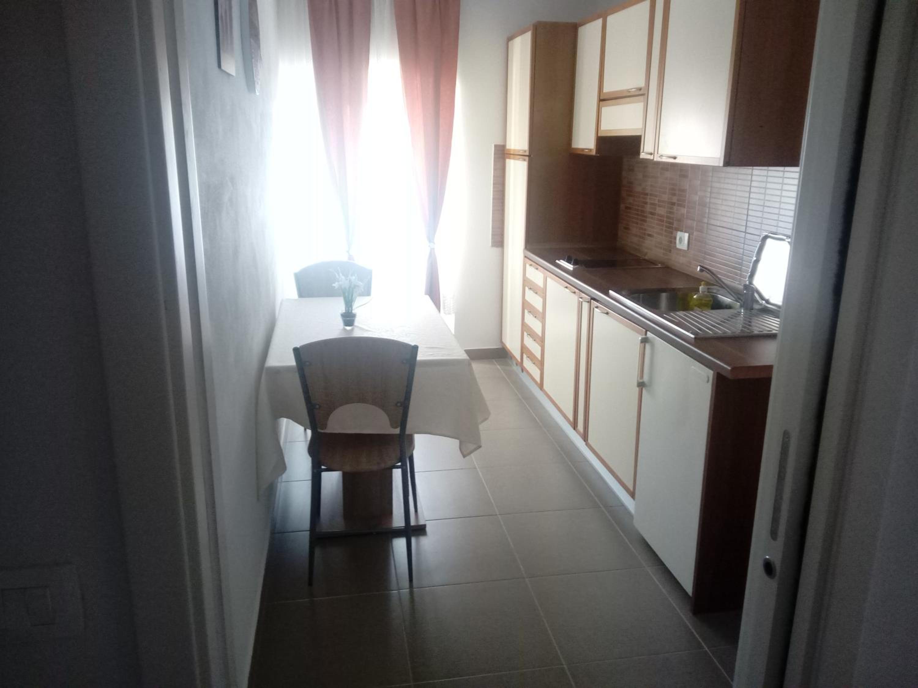 Apartment photo 3