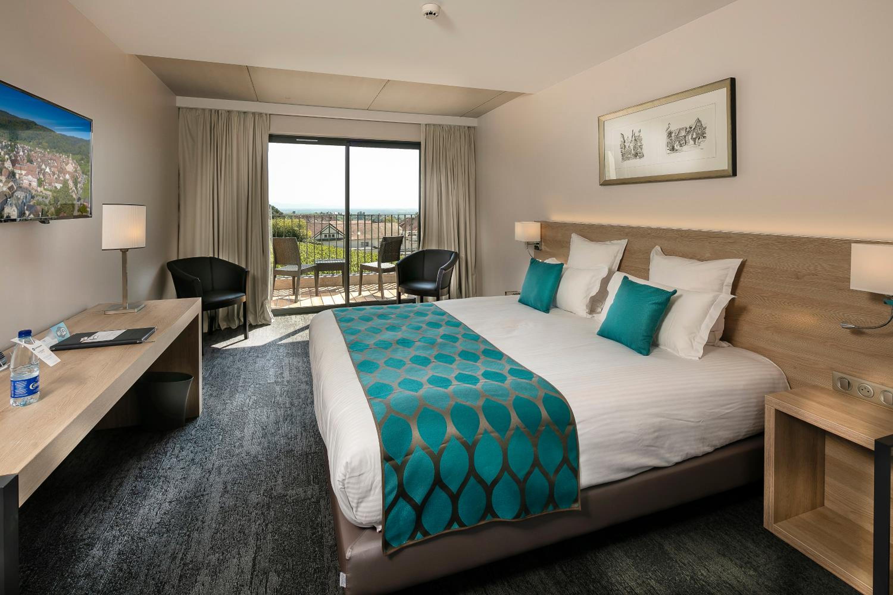 Deluxe King Room with Spa Access