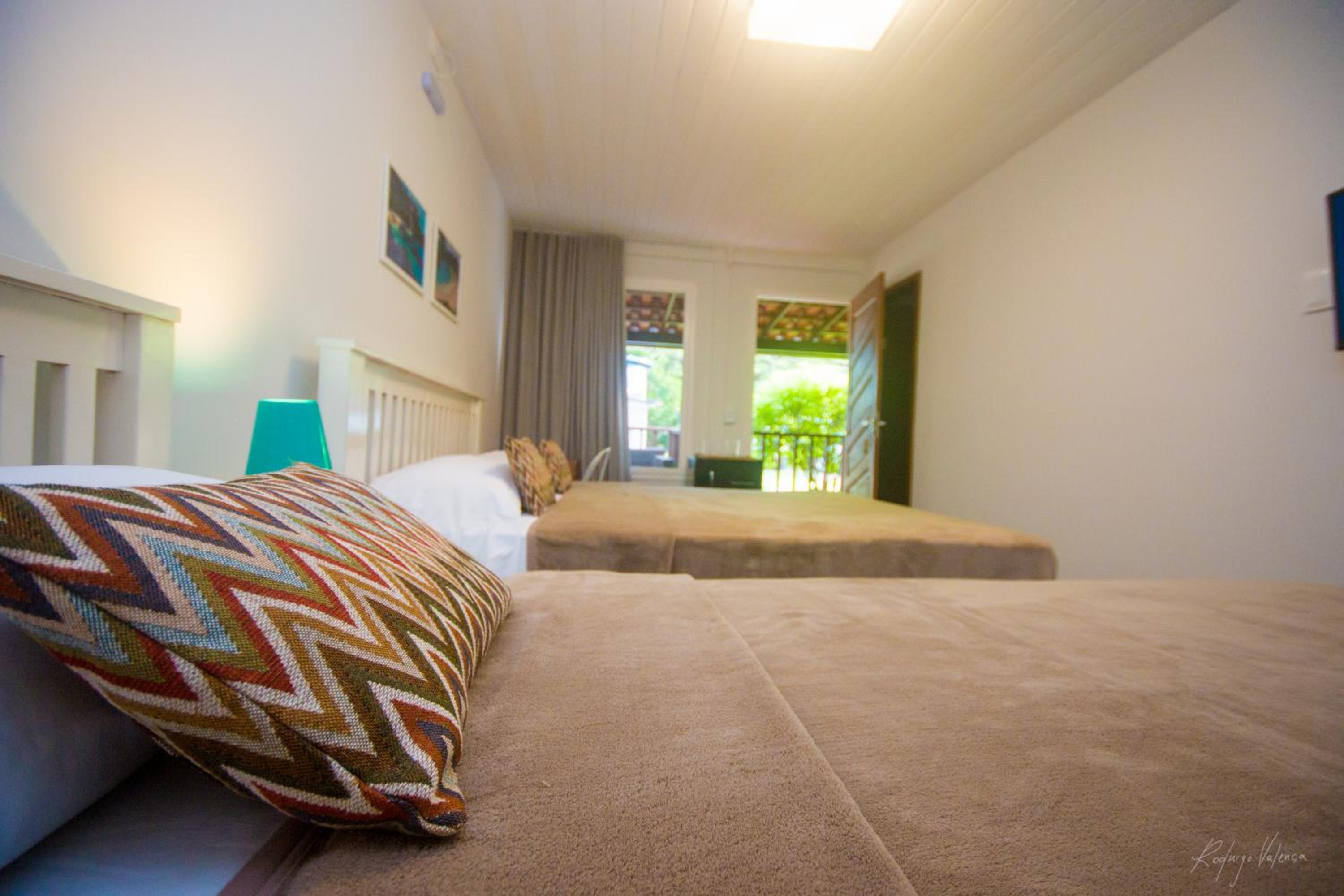 Triple Room with Balcony - Photo 17