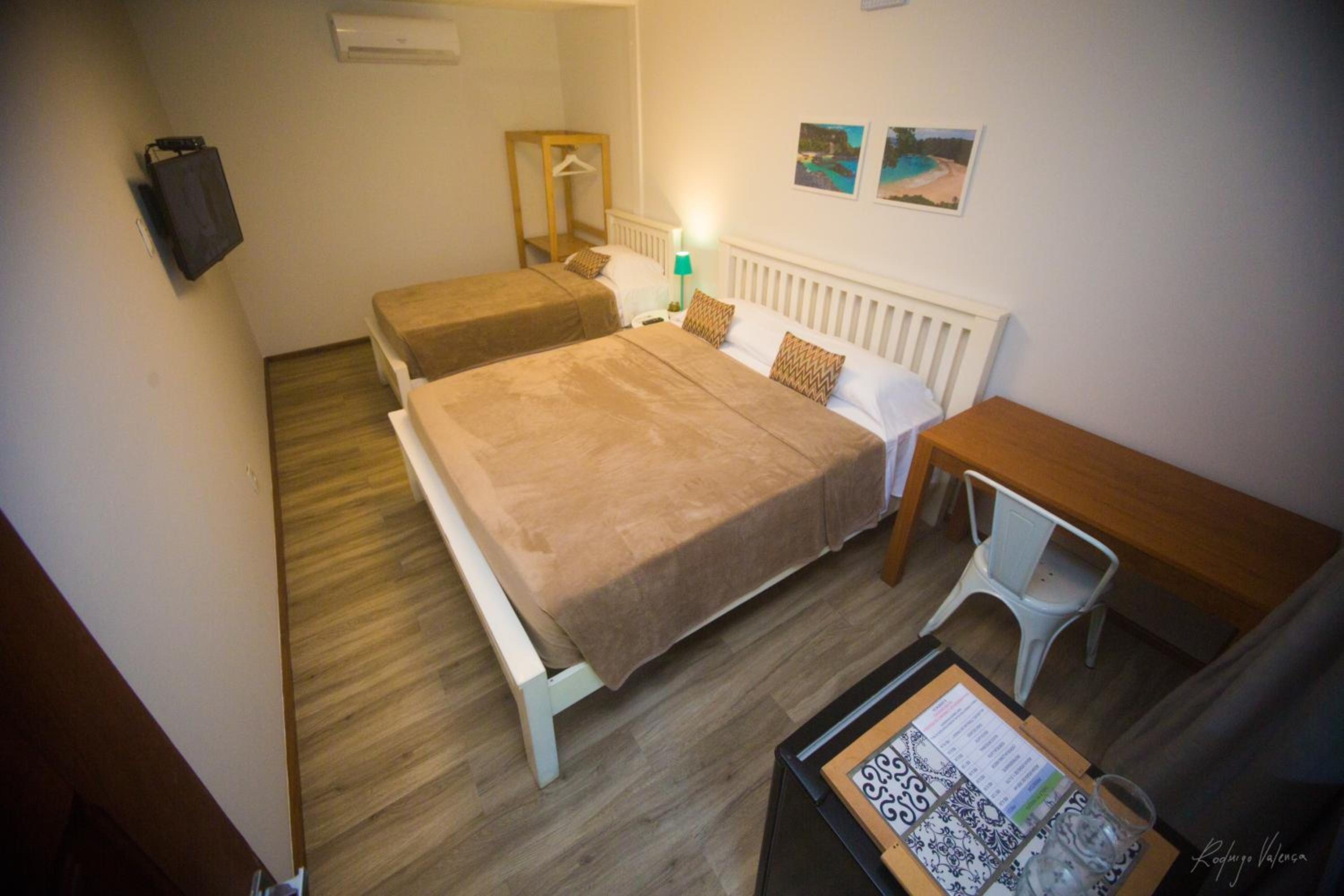 Triple Room with Balcony - Photo 19