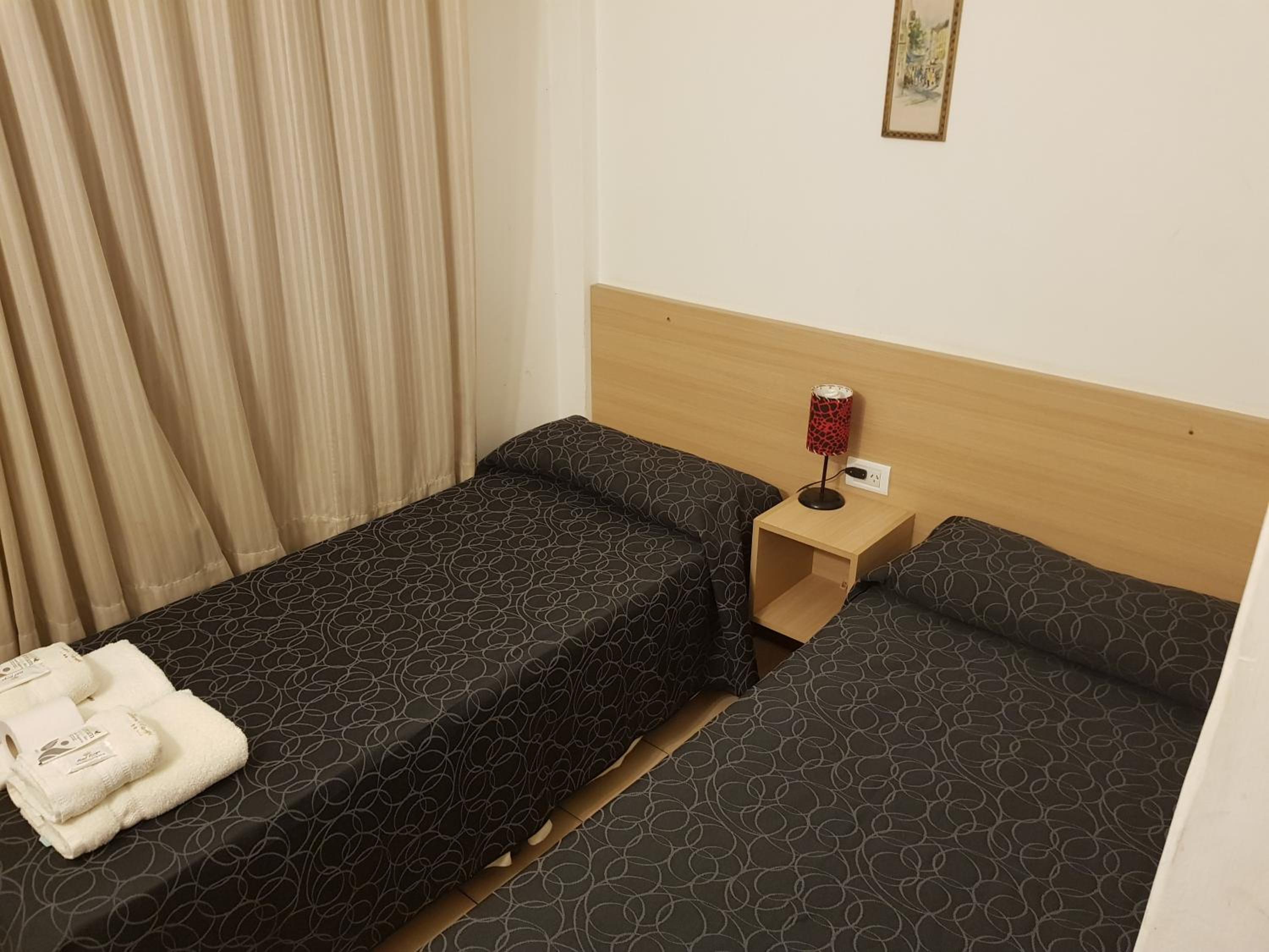 Twin Room with Bathroom photo 1