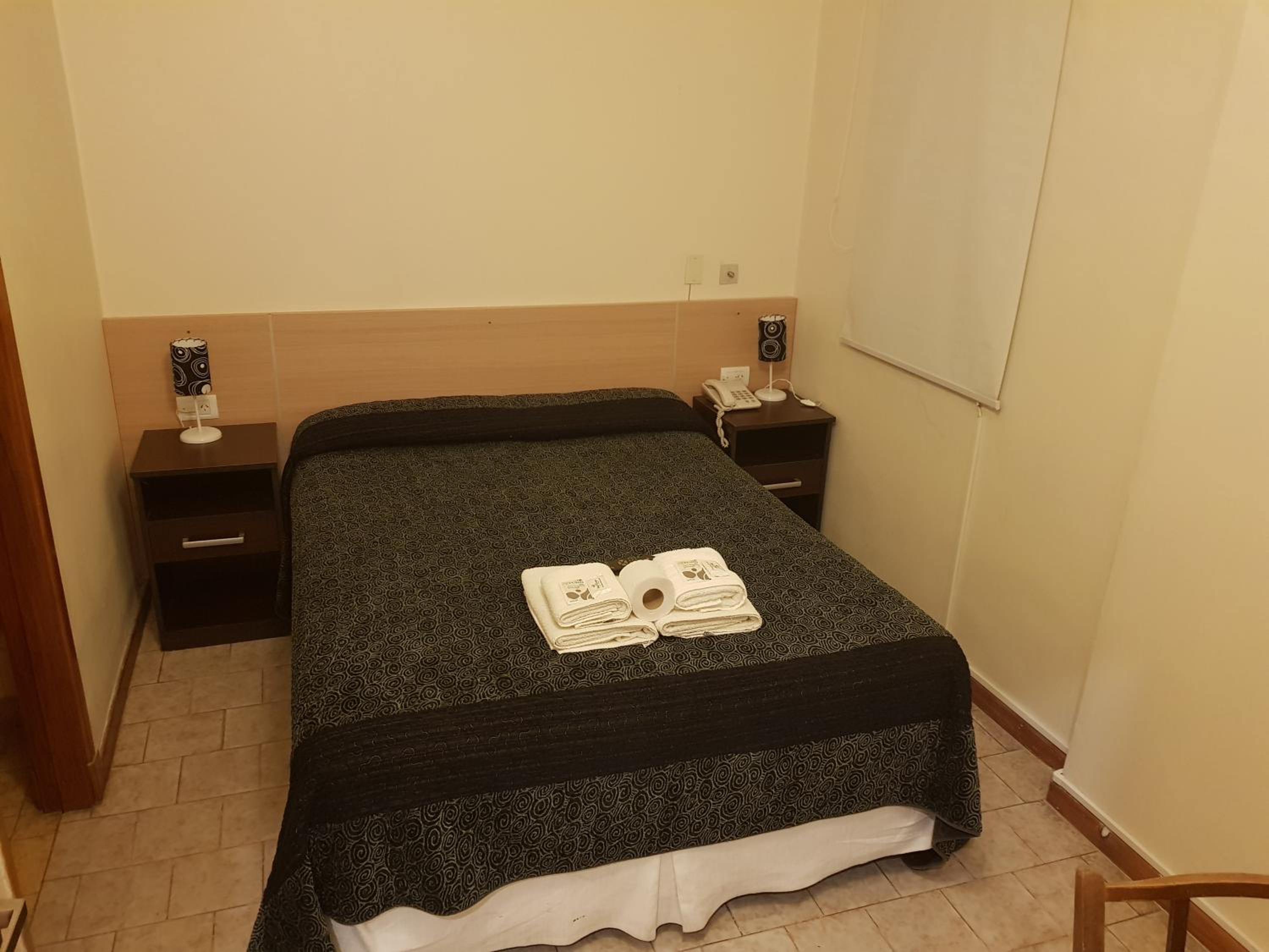Double Room with Private Bathroom photo 3