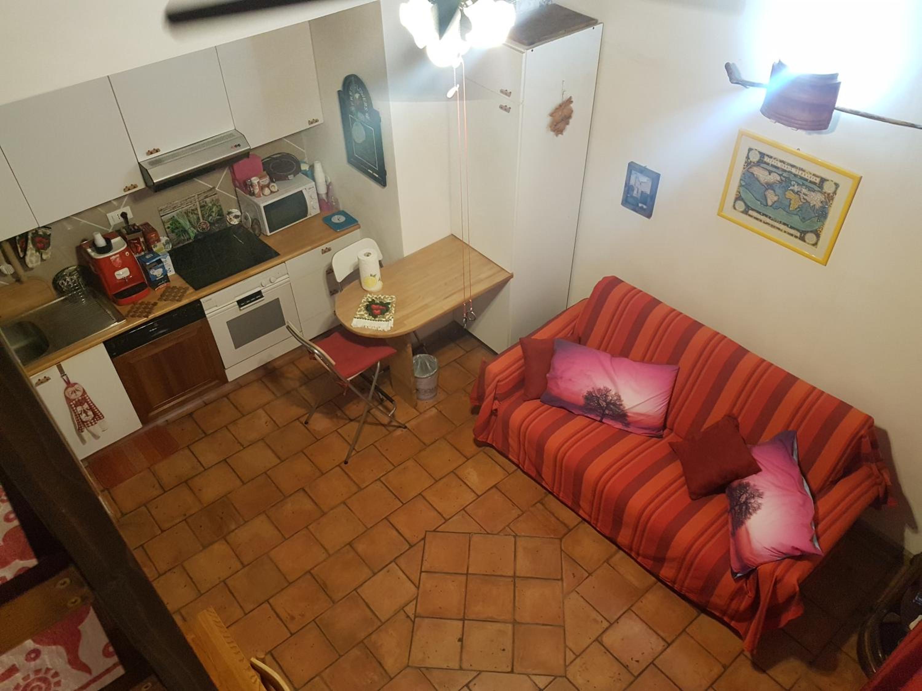 Apartment with Garden View - Photo 13