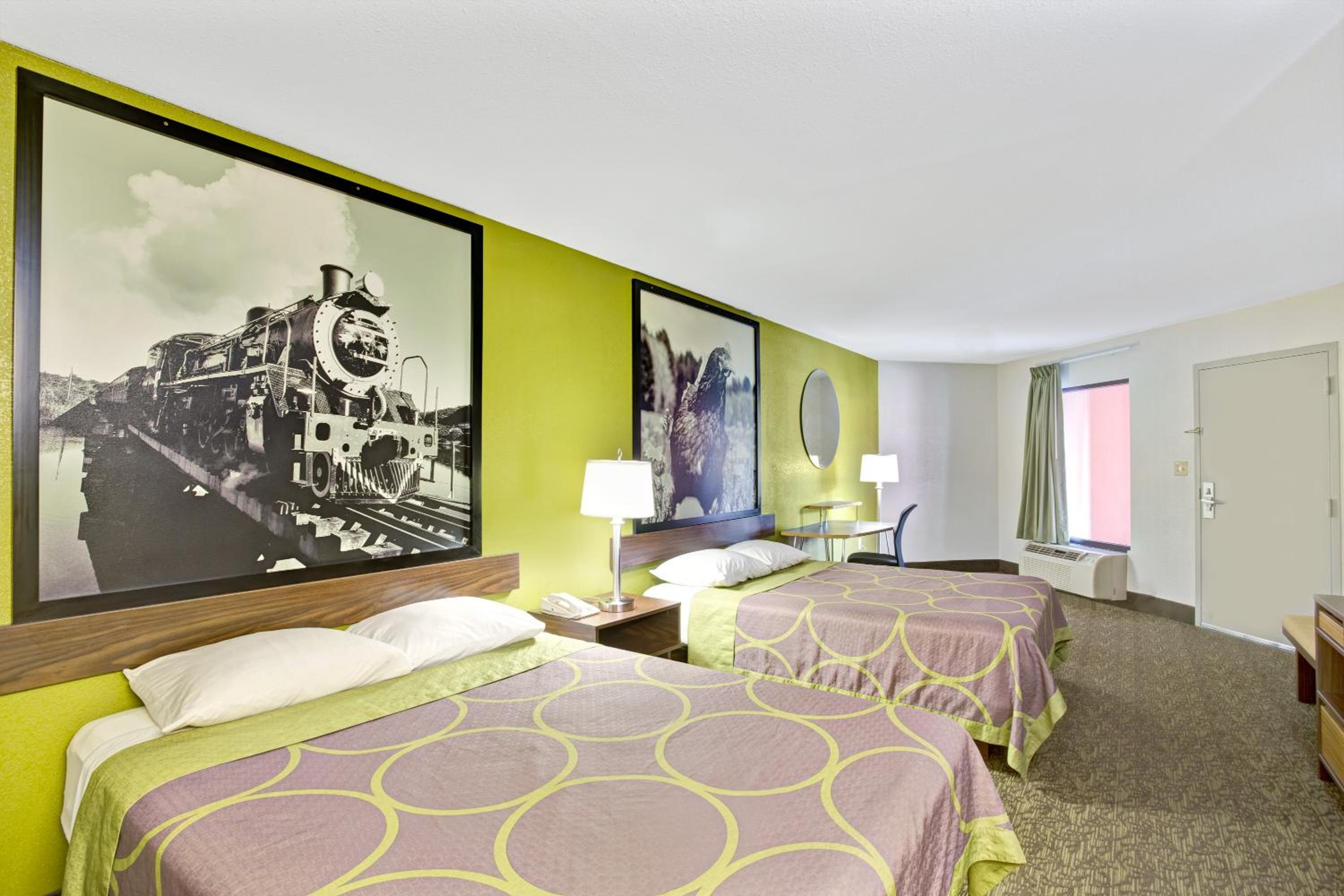 Studio Suite with Two Queen Beds - Non-Smoking