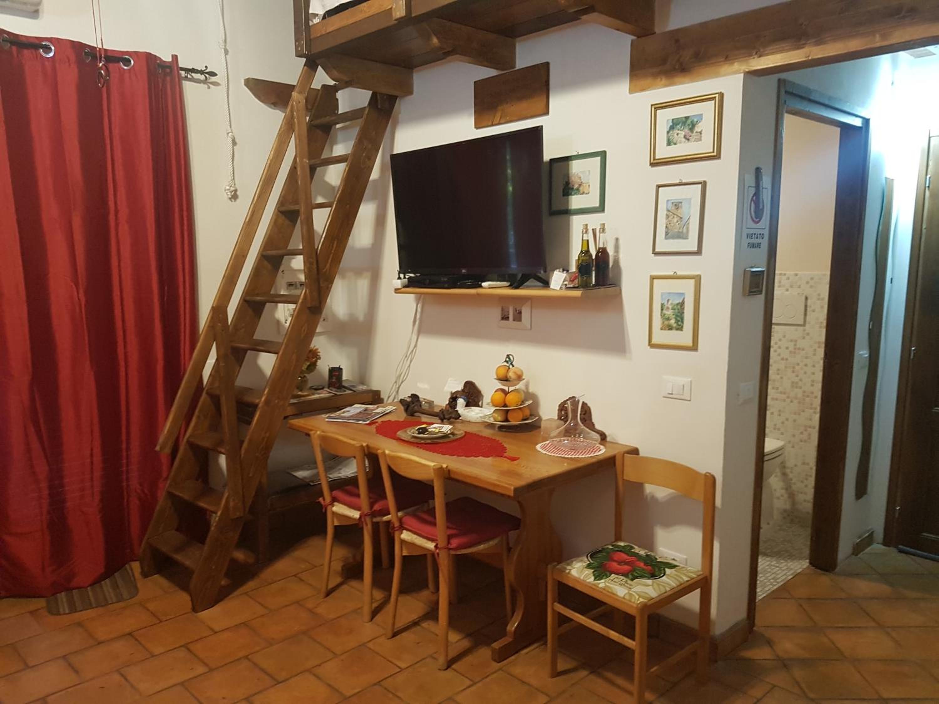 Apartment with Garden View - Photo 9