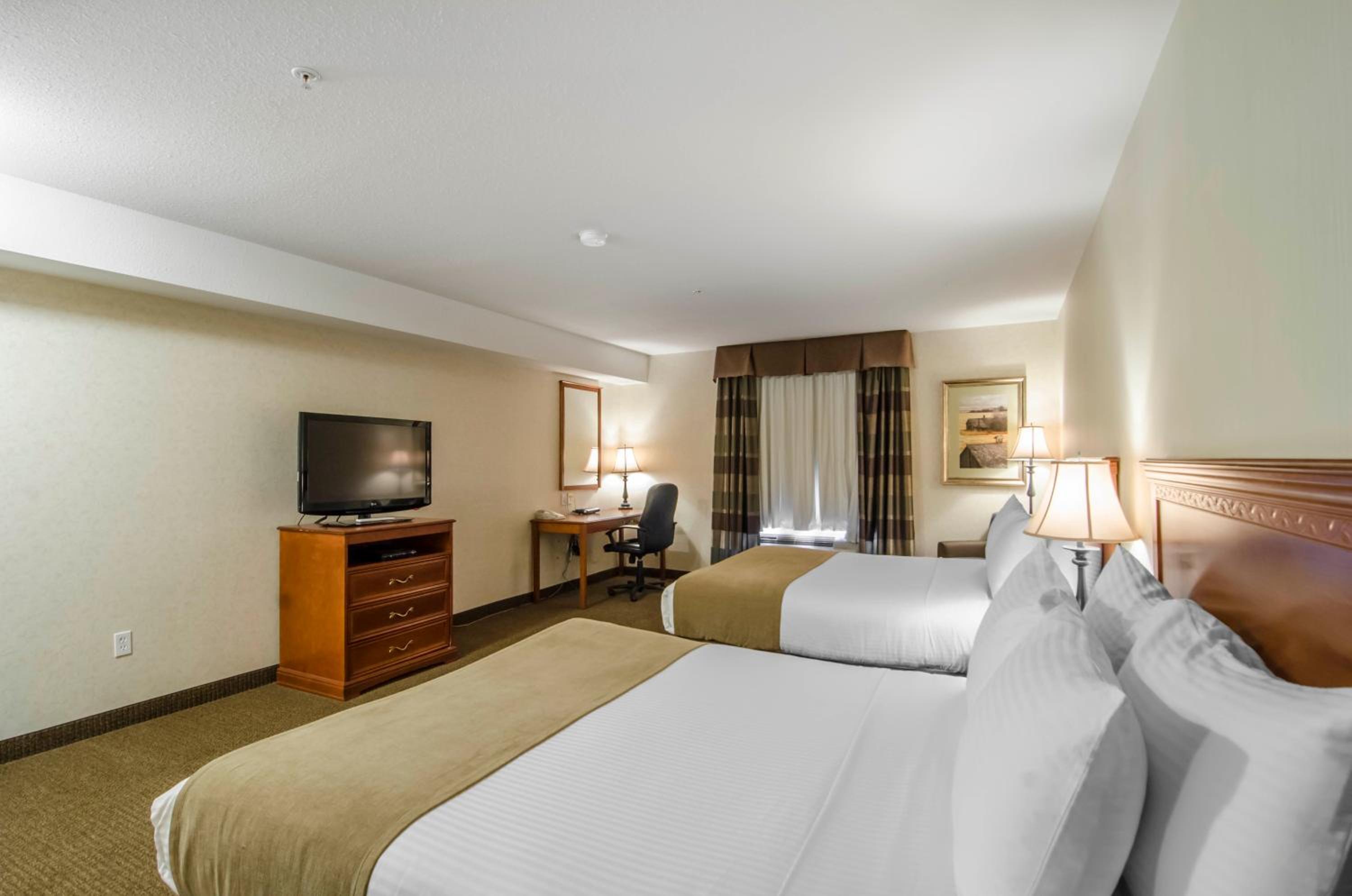 Double Room - Non-Smoking  - Photo 6