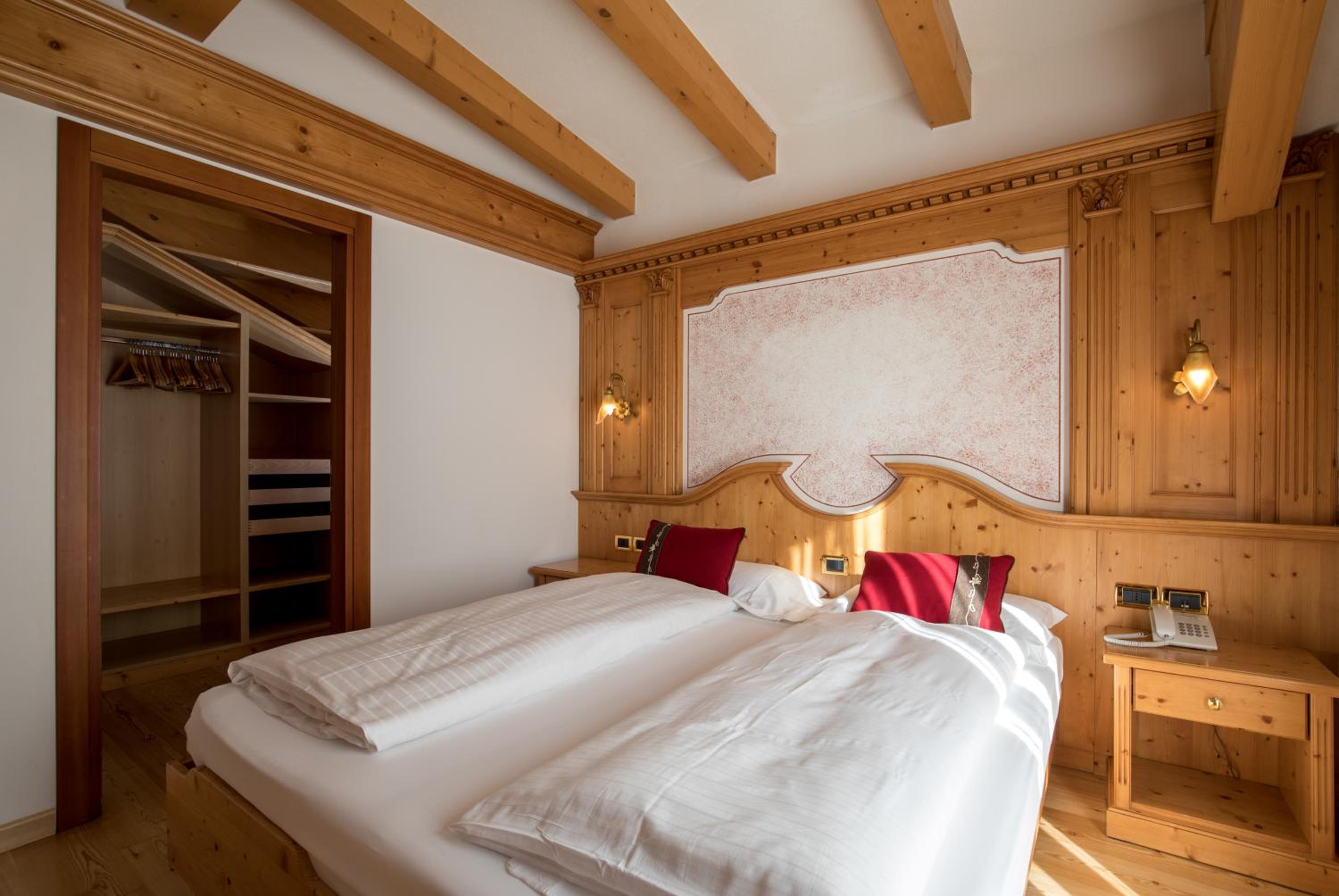 Suite - Photo 5