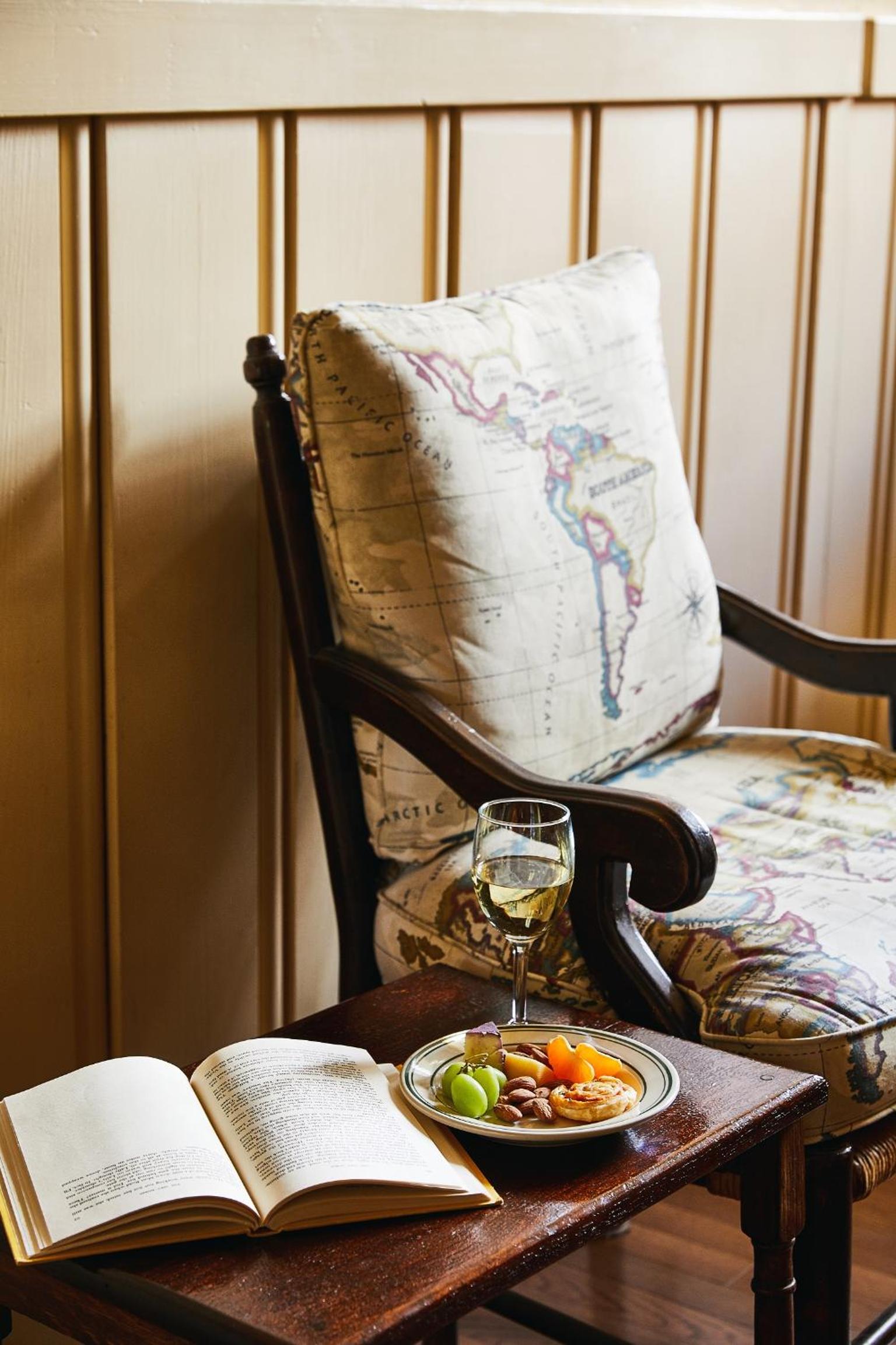 Queen Room - Photo 3