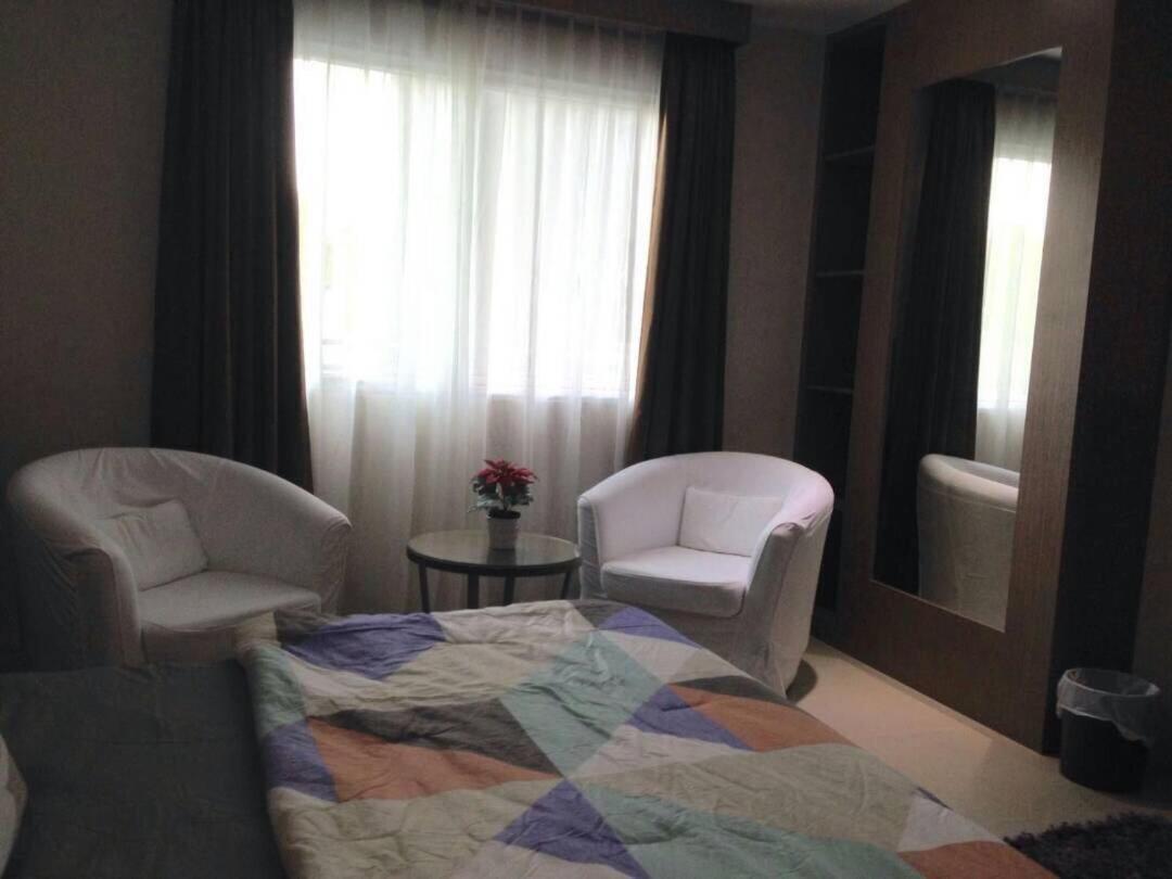 Apartment - Photo 1