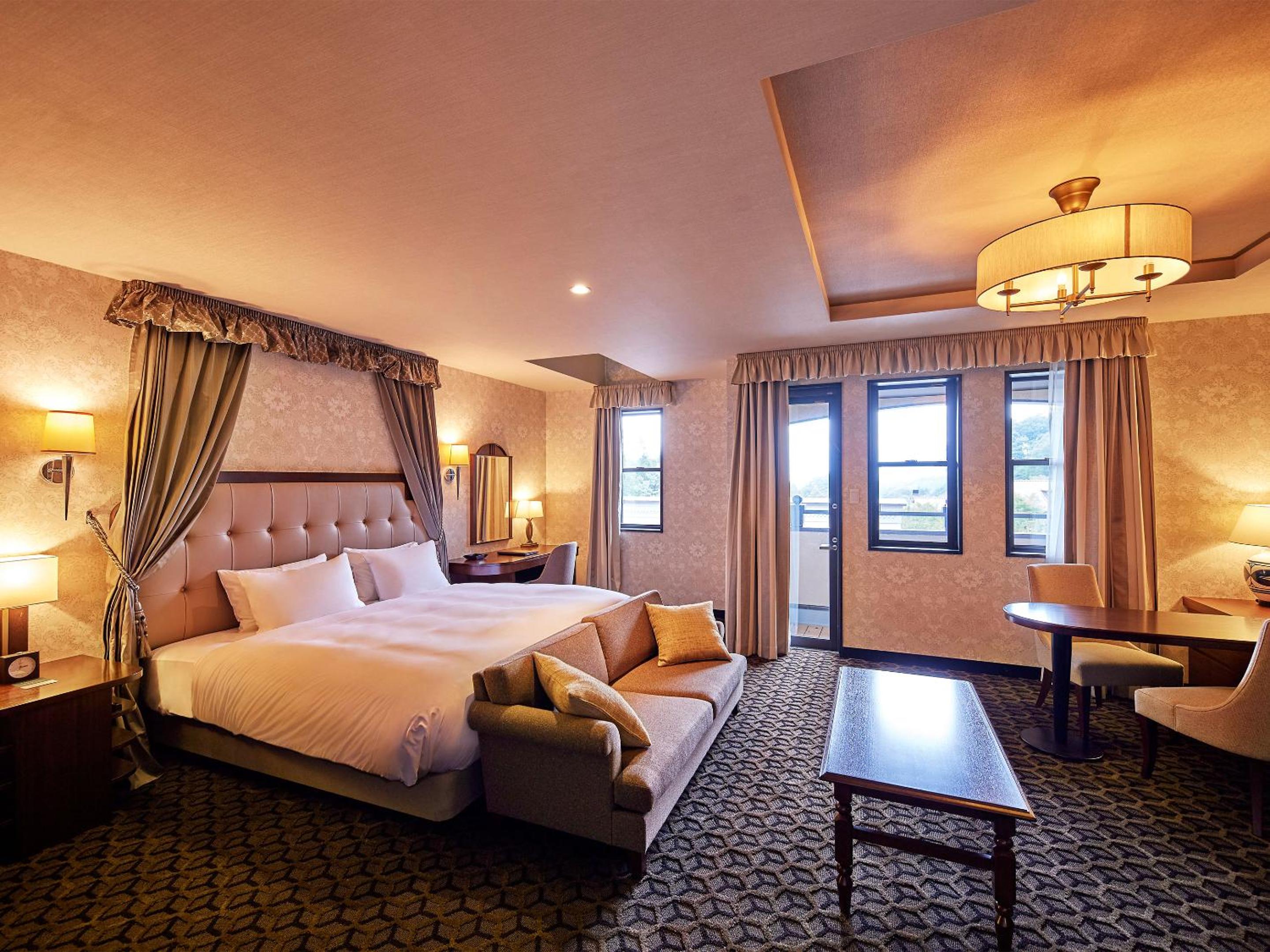 Deluxe Double Room with Mountain View