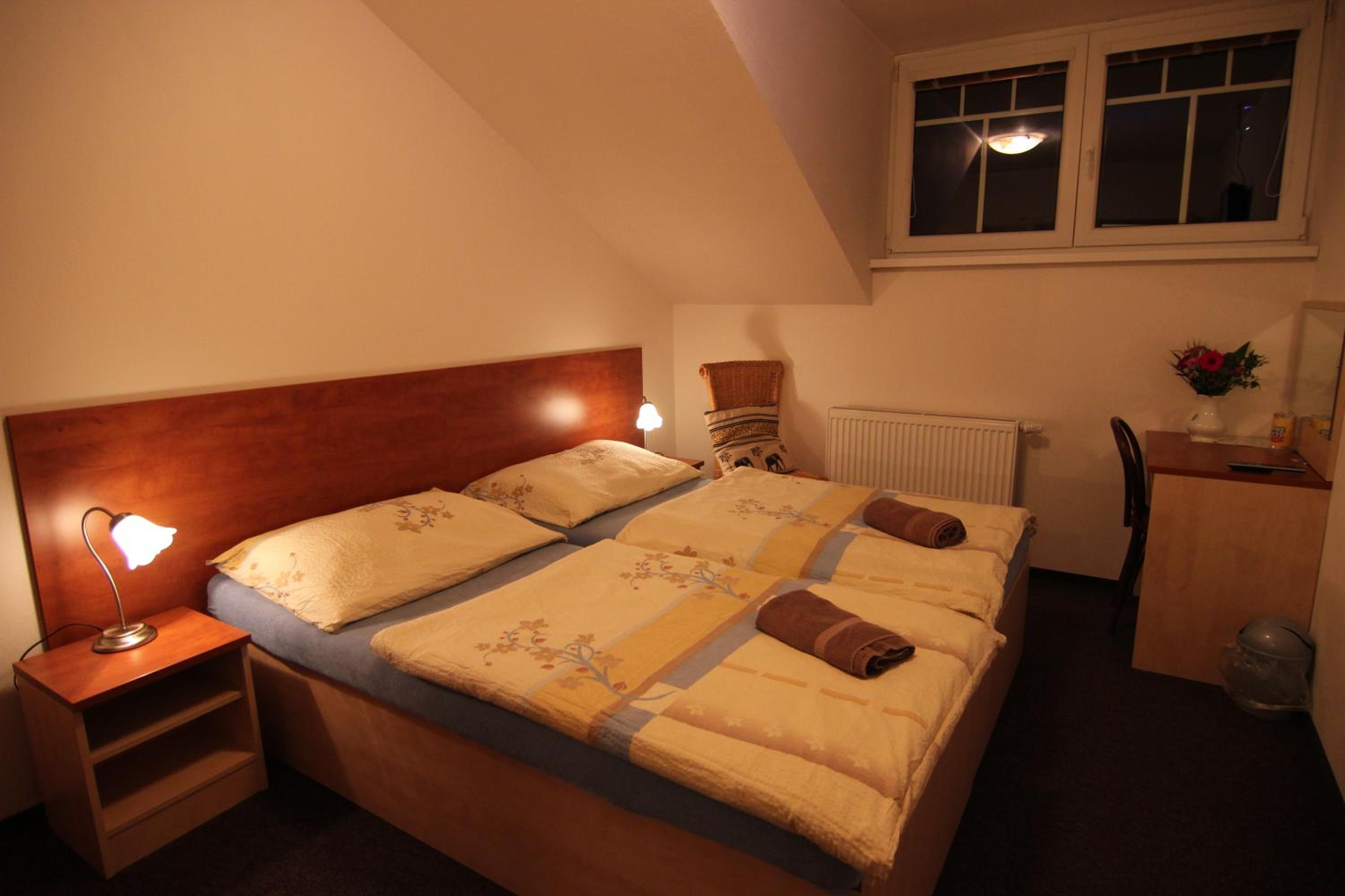 Double or Twin Room photo 3