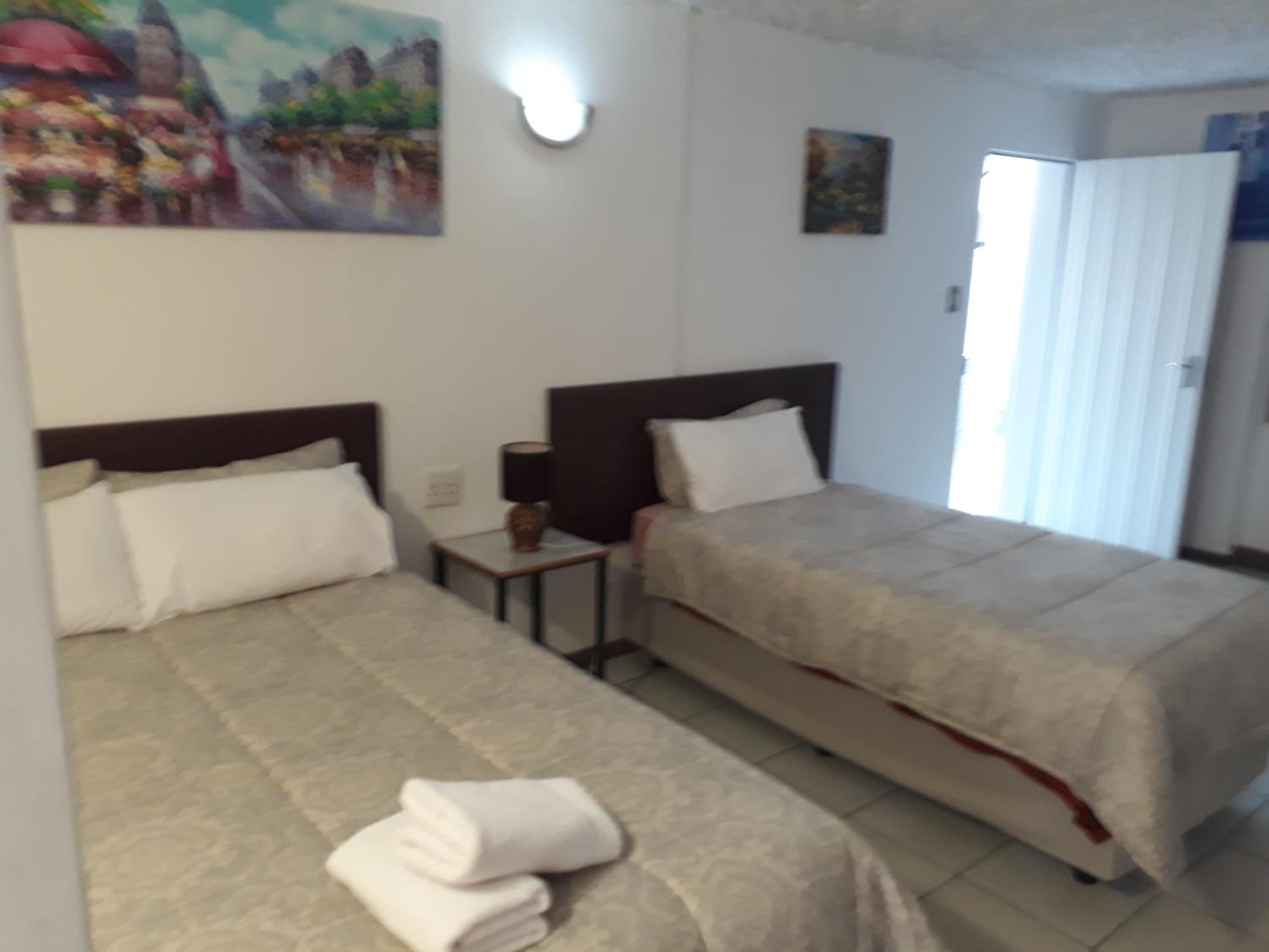 Budget Double Room - Photo 1