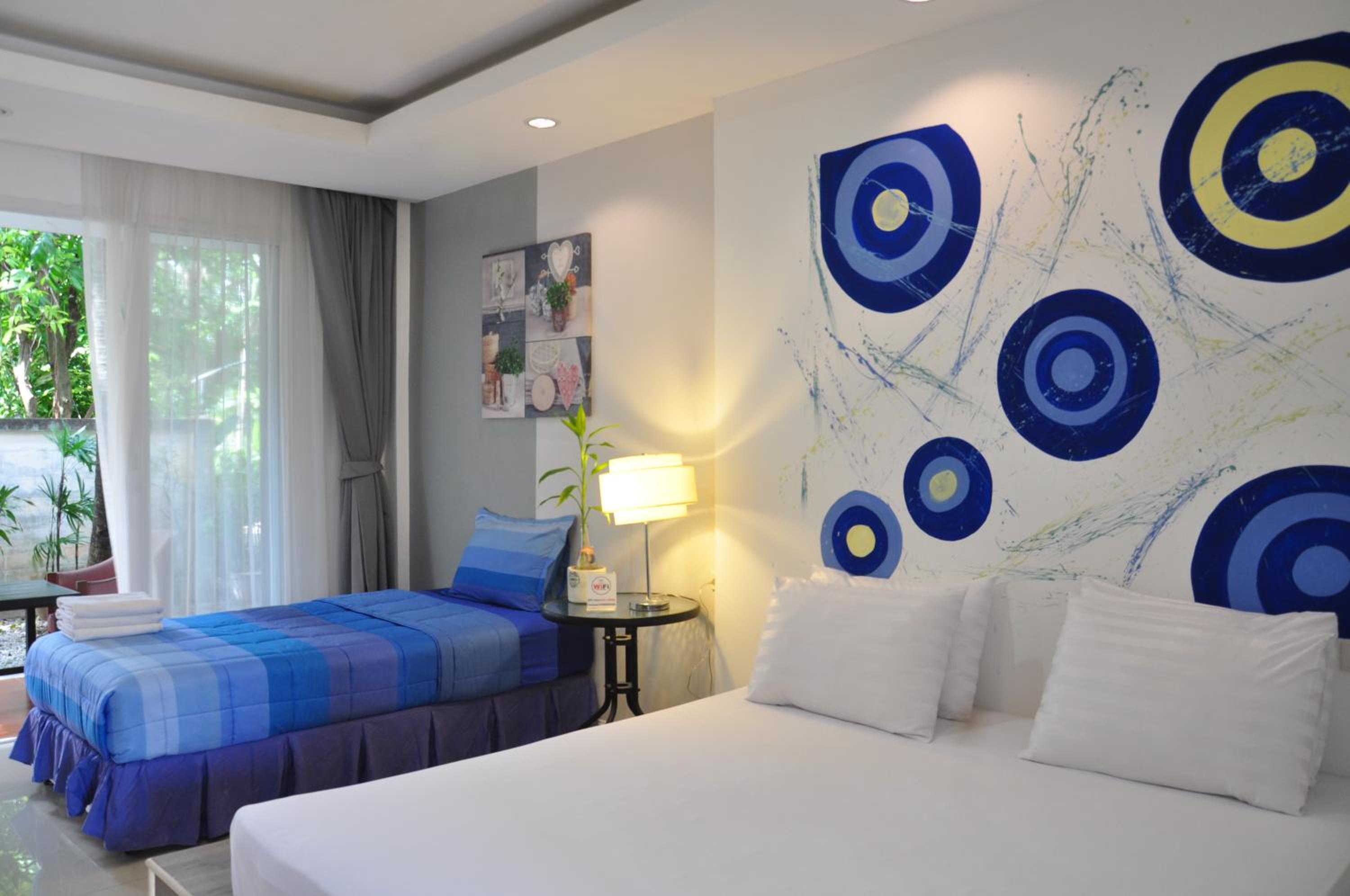 Triple Room with View - Photo 2