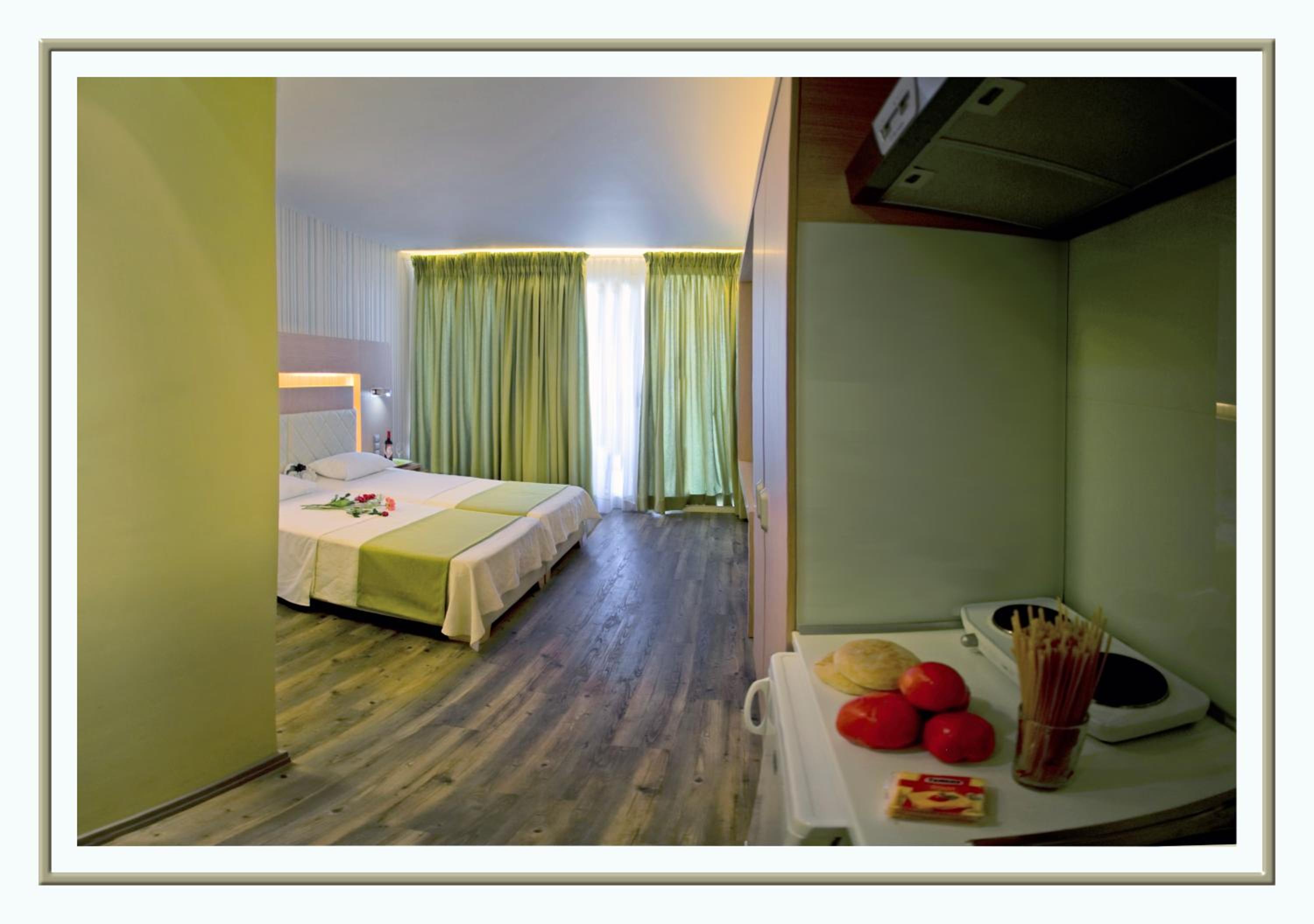 Deluxe Studio (2 adults) photo 3
