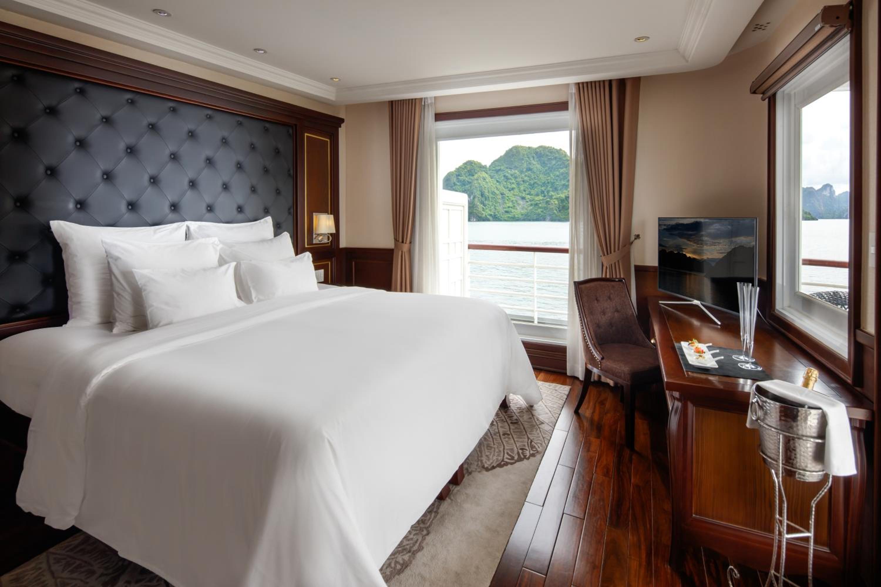 Elegance Suite with Balcony 2 Day 1 Night Package - Photo 6