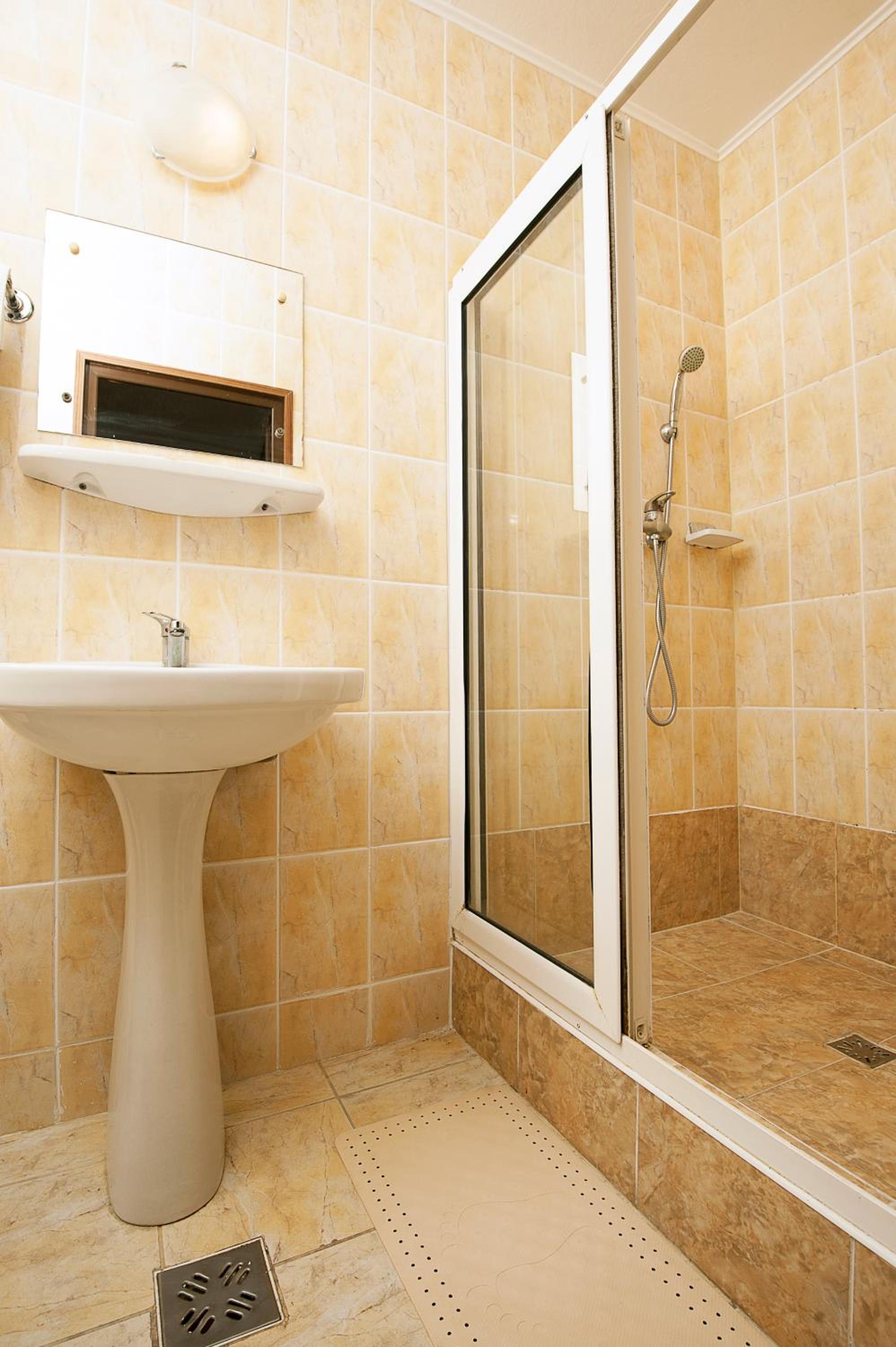 Triple Room photo 2