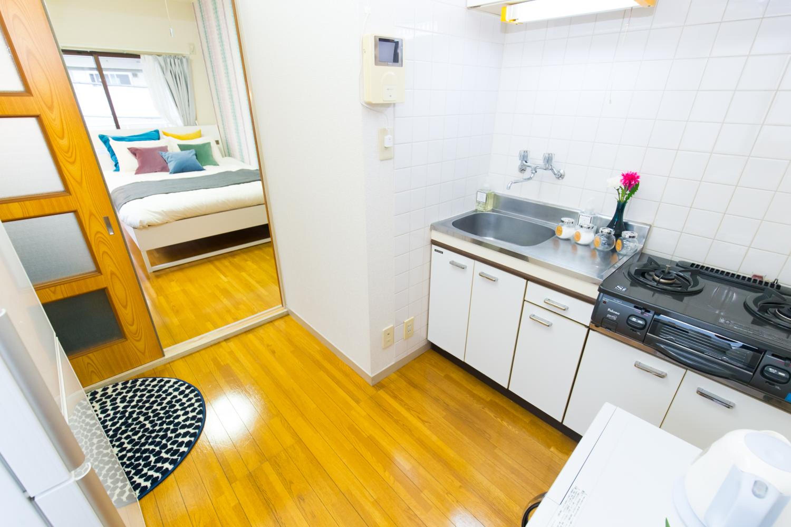 One-Bedroom Apartment photo 3