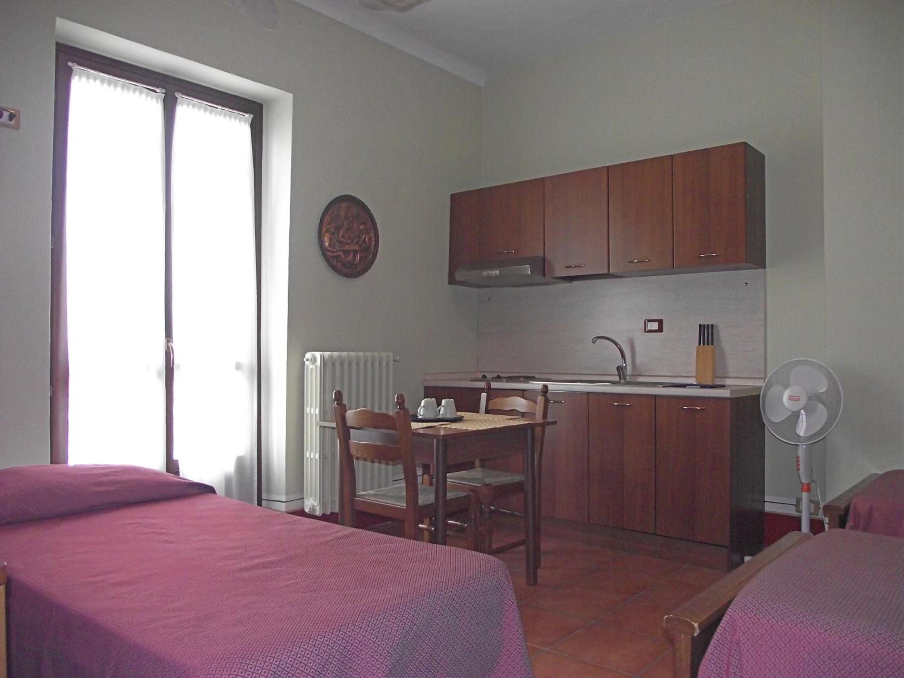 Studio (3 Adults)