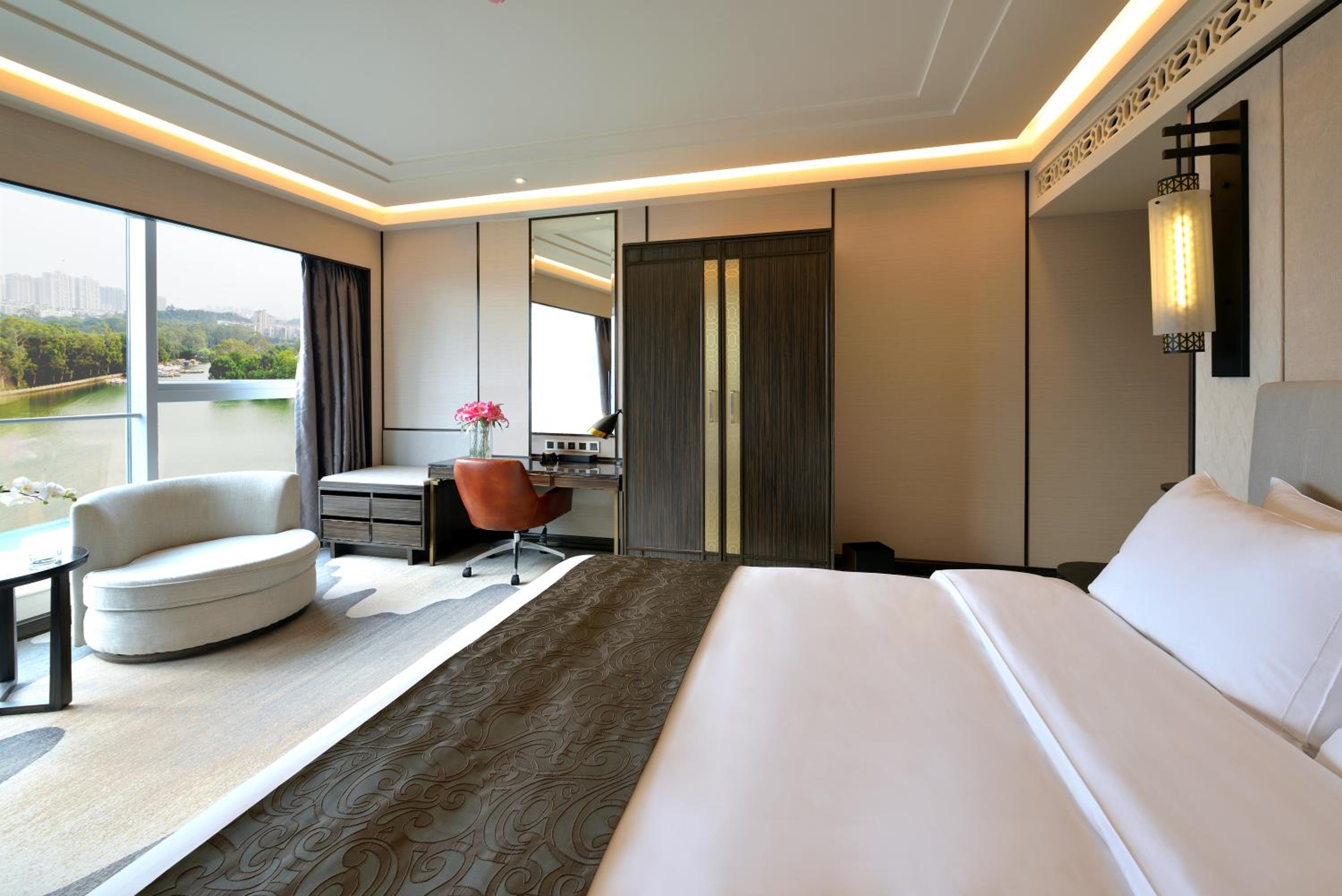 Executive Double Room with Lake View photo 3
