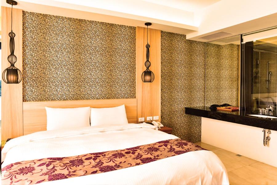 Double Room with Lake View photo 3
