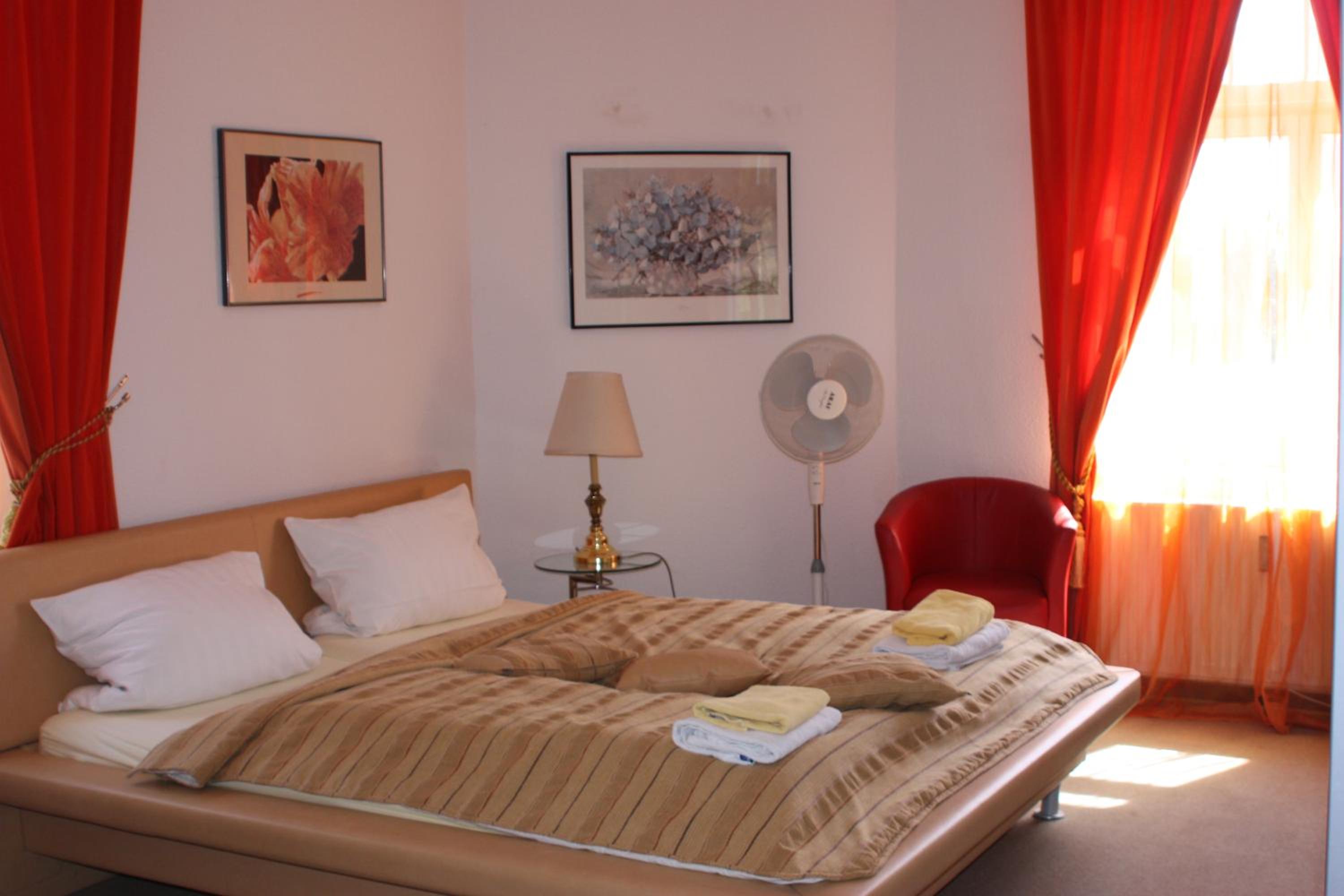 Double Room - Photo 3