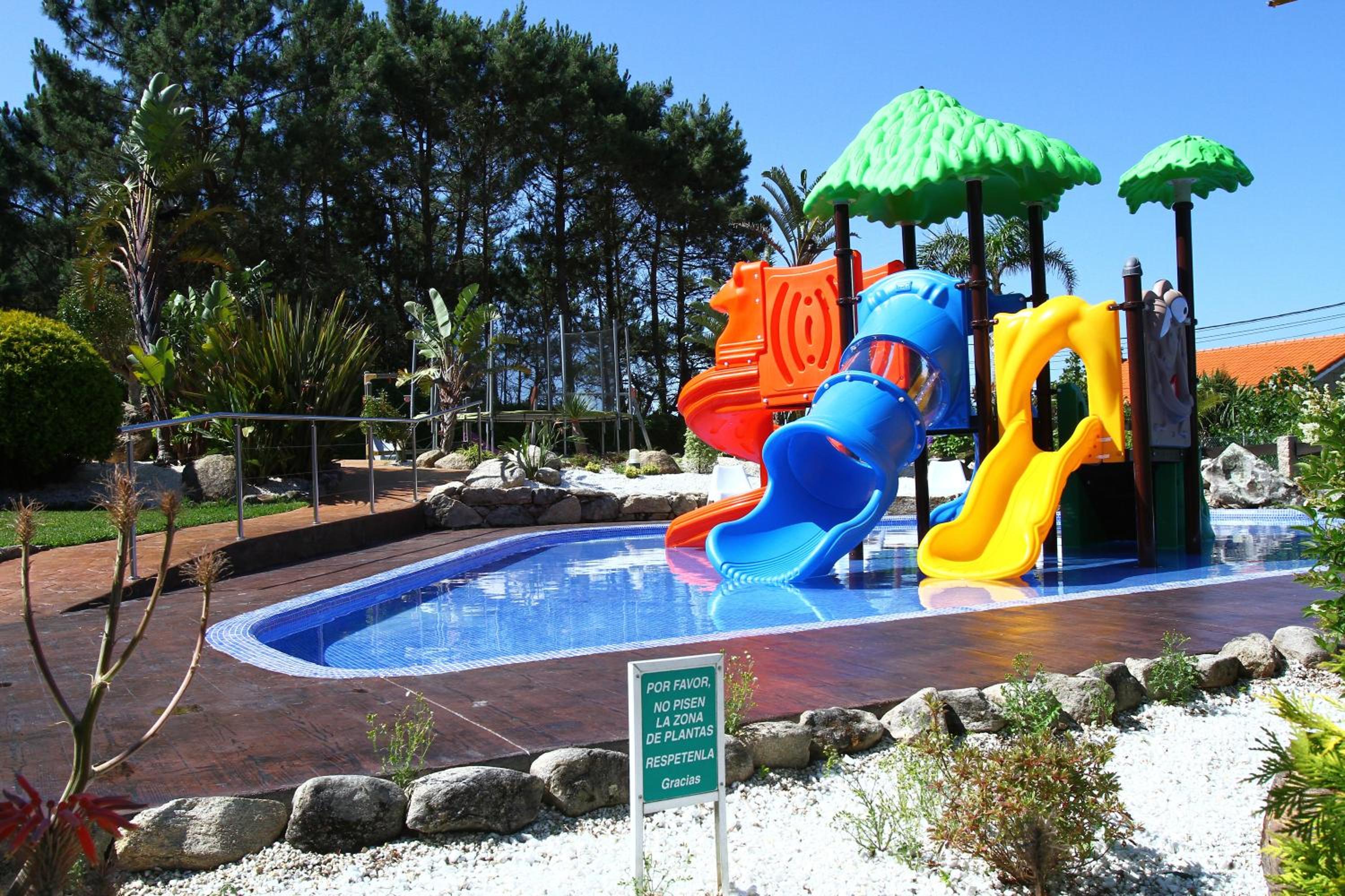 Two-Bedroom Apartment with Sea View (5 Adults + 1 Child) photo 2