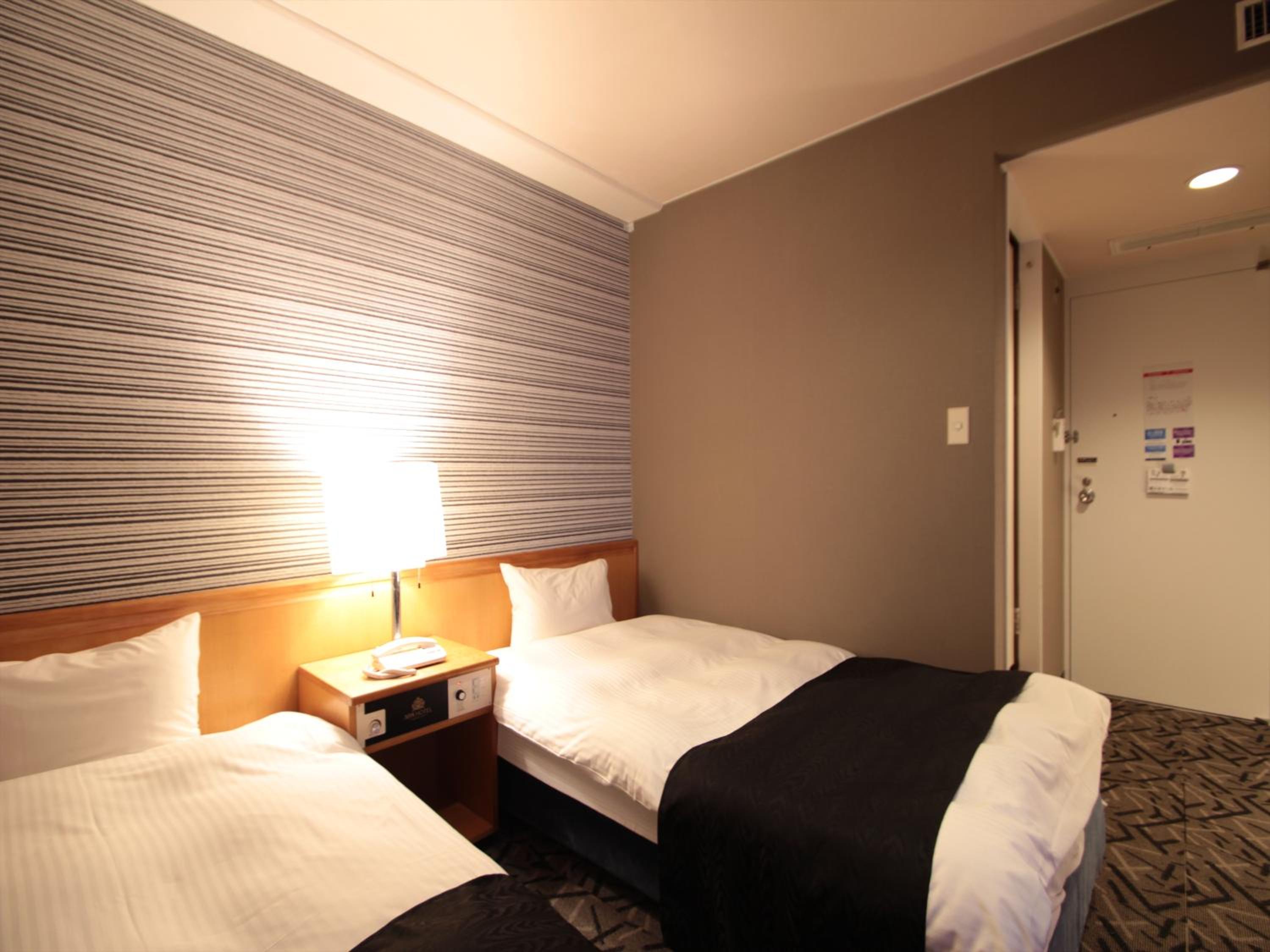 Twin Room - Smoking - Photo 7