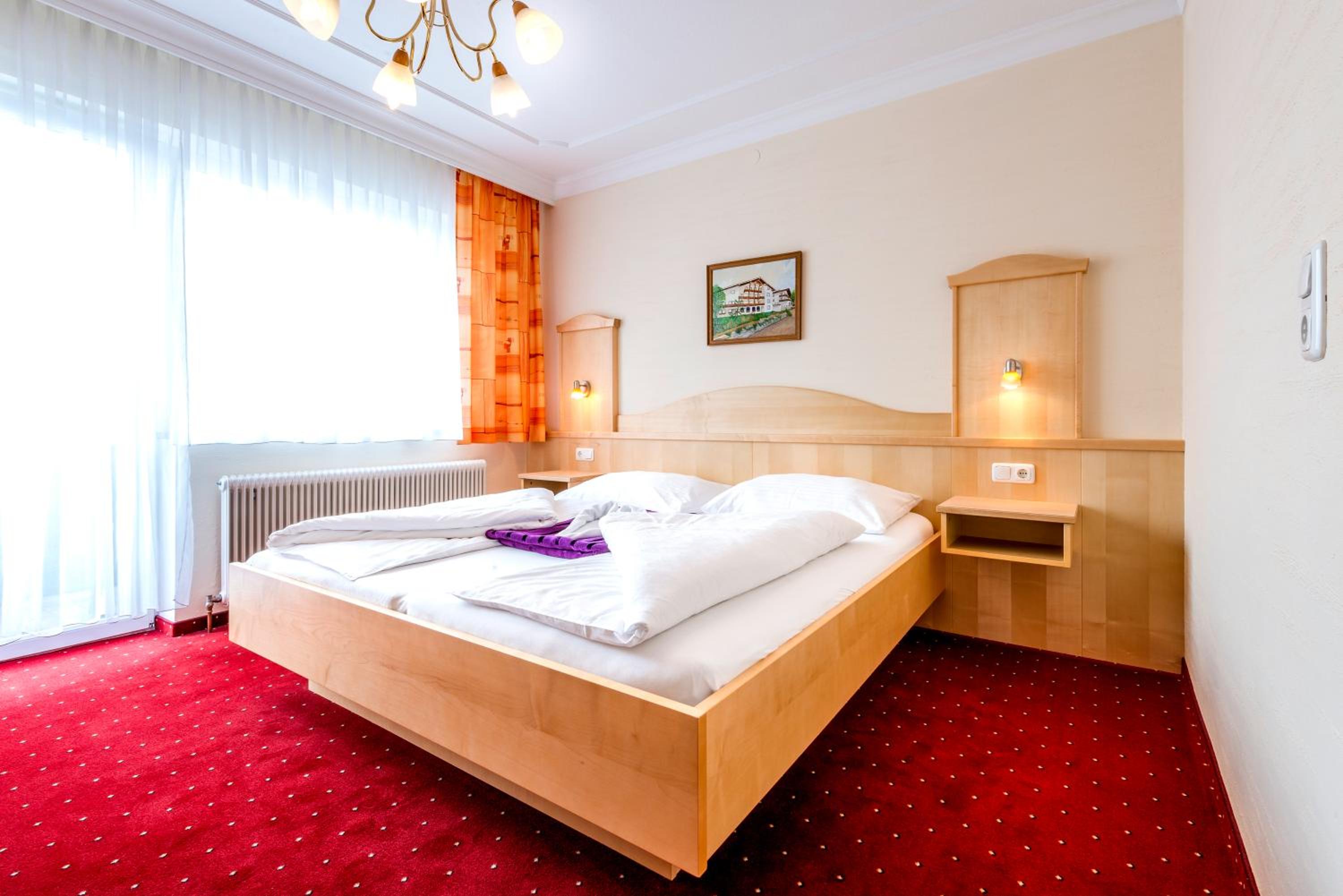 Comfort Double Room with Balcony & Lake View