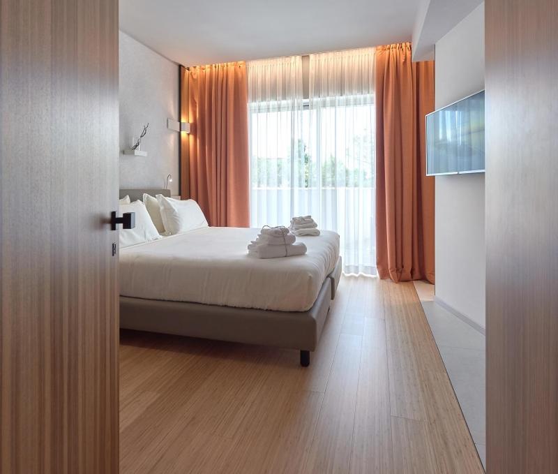 Deluxe Double or Twin Room with Balcony and Spa Access photo 3