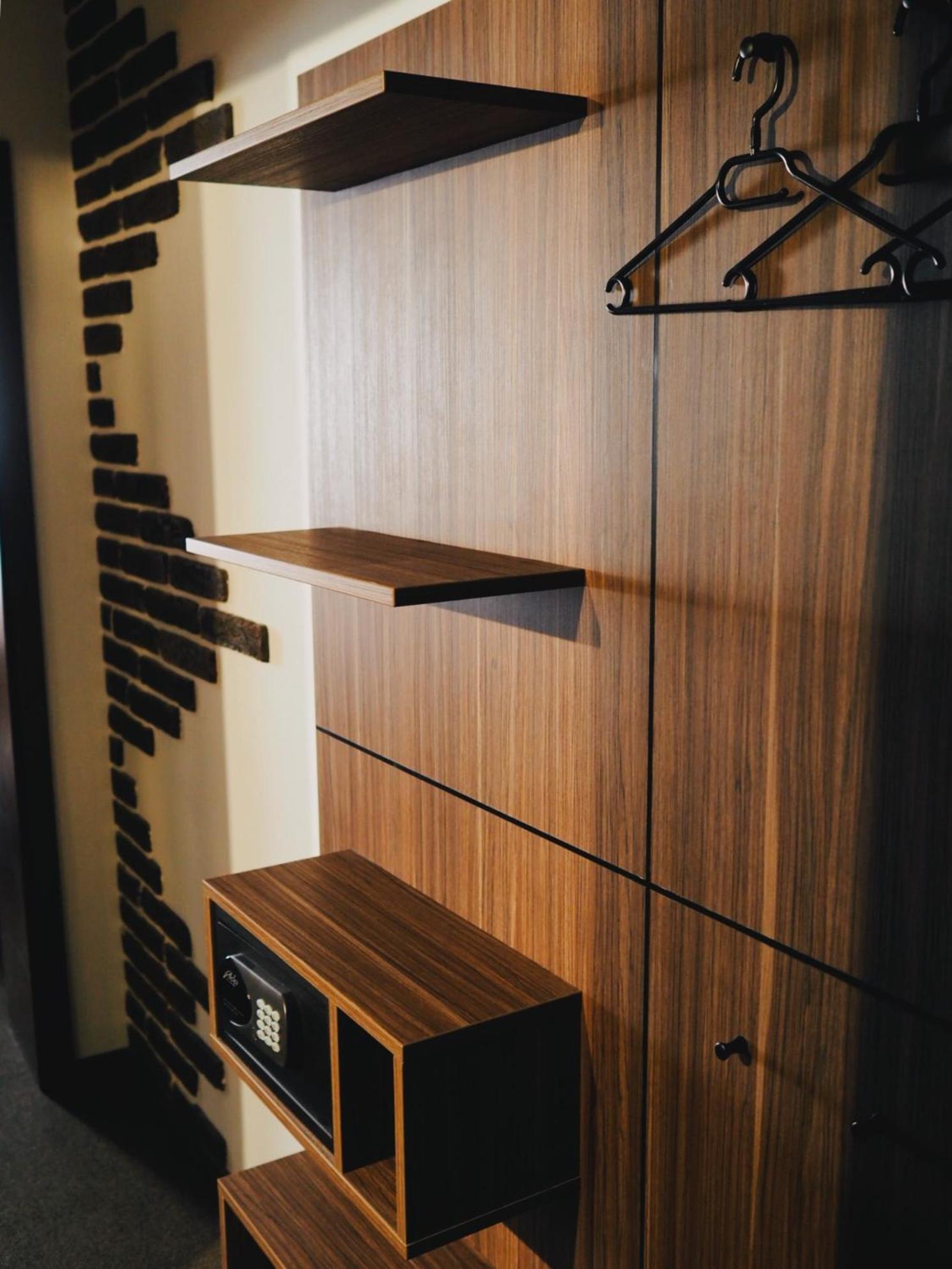Deluxe Twin Room - Photo 8