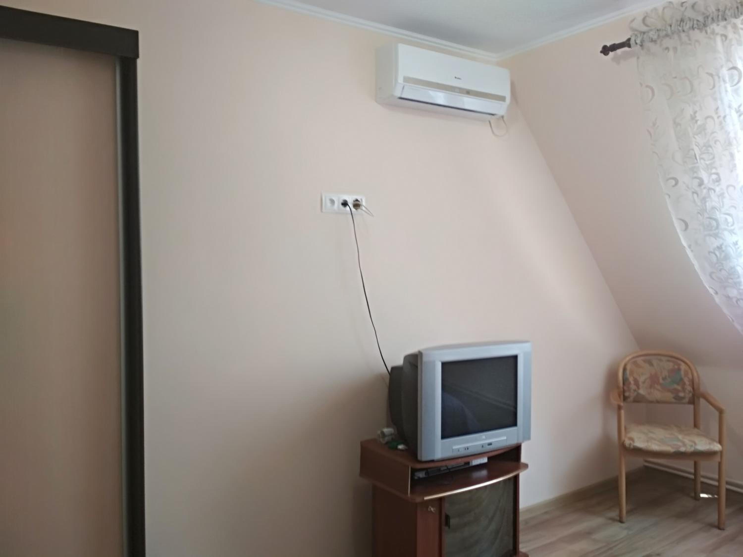 Standard Double Room with Fan photo 3