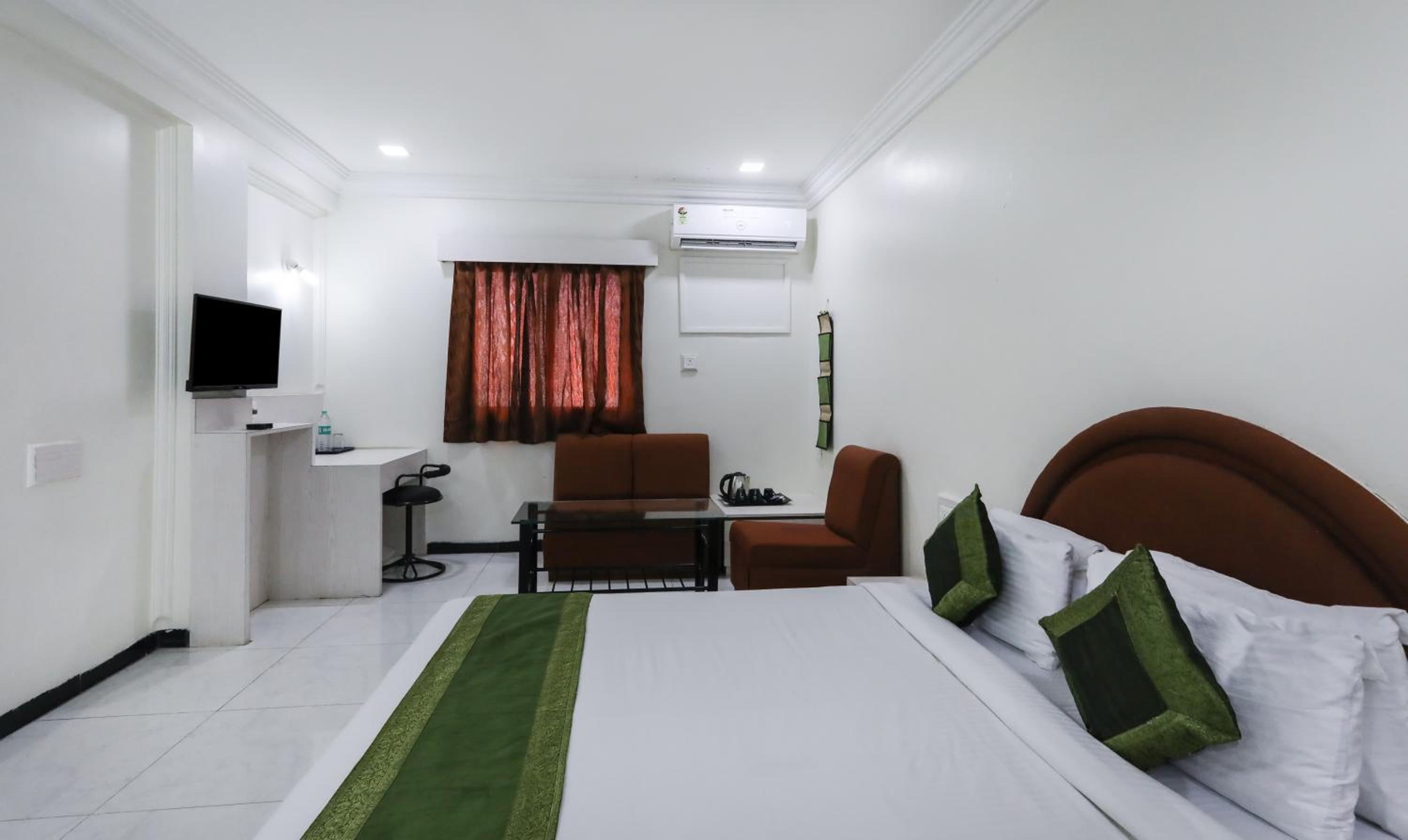 Deluxe Double Room photo 3