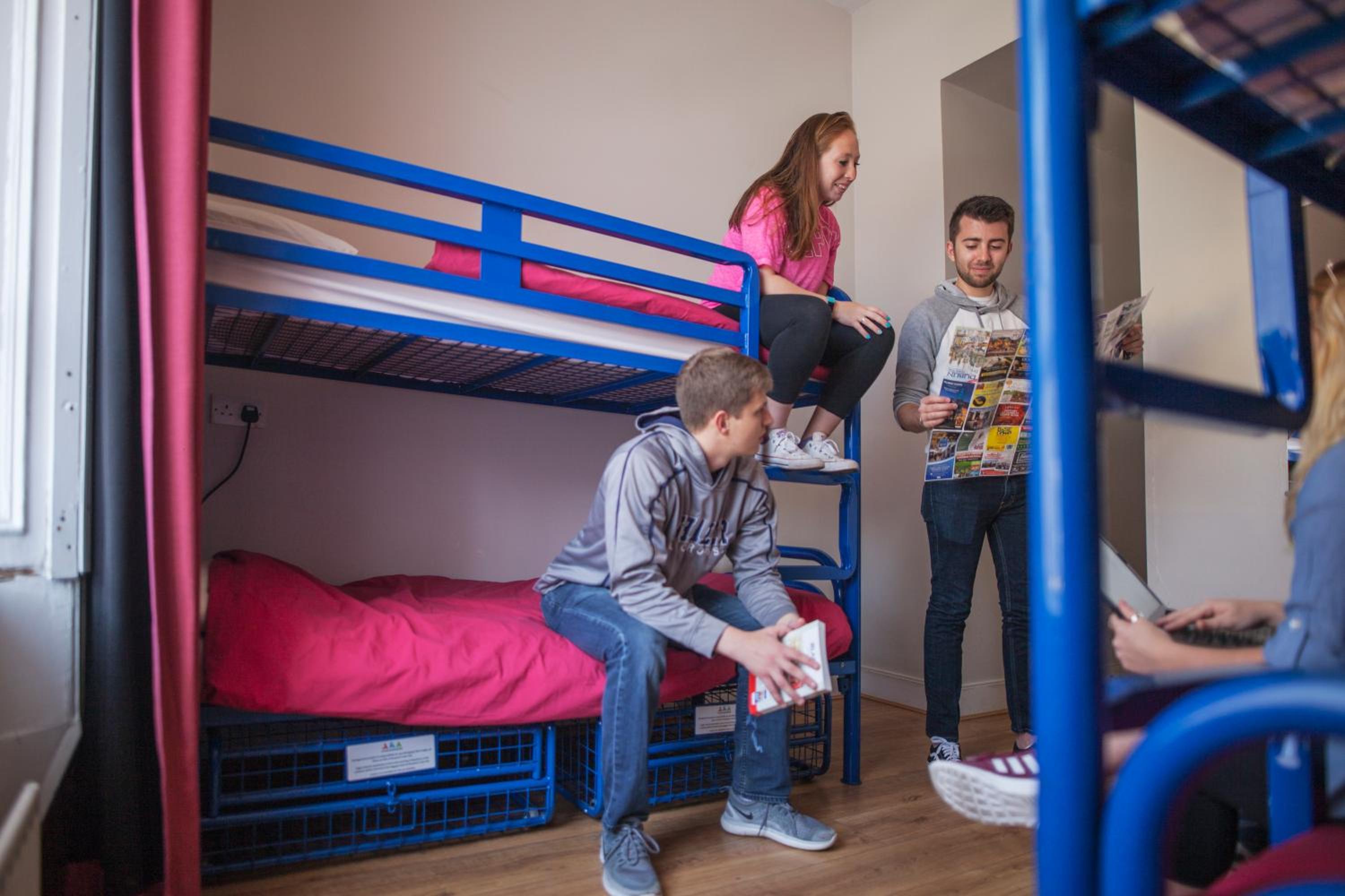 1 Bed in 4 Bedded Female Room Ensuite photo 1