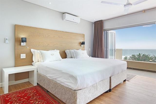 Deluxe Suite with Sea View photo 1