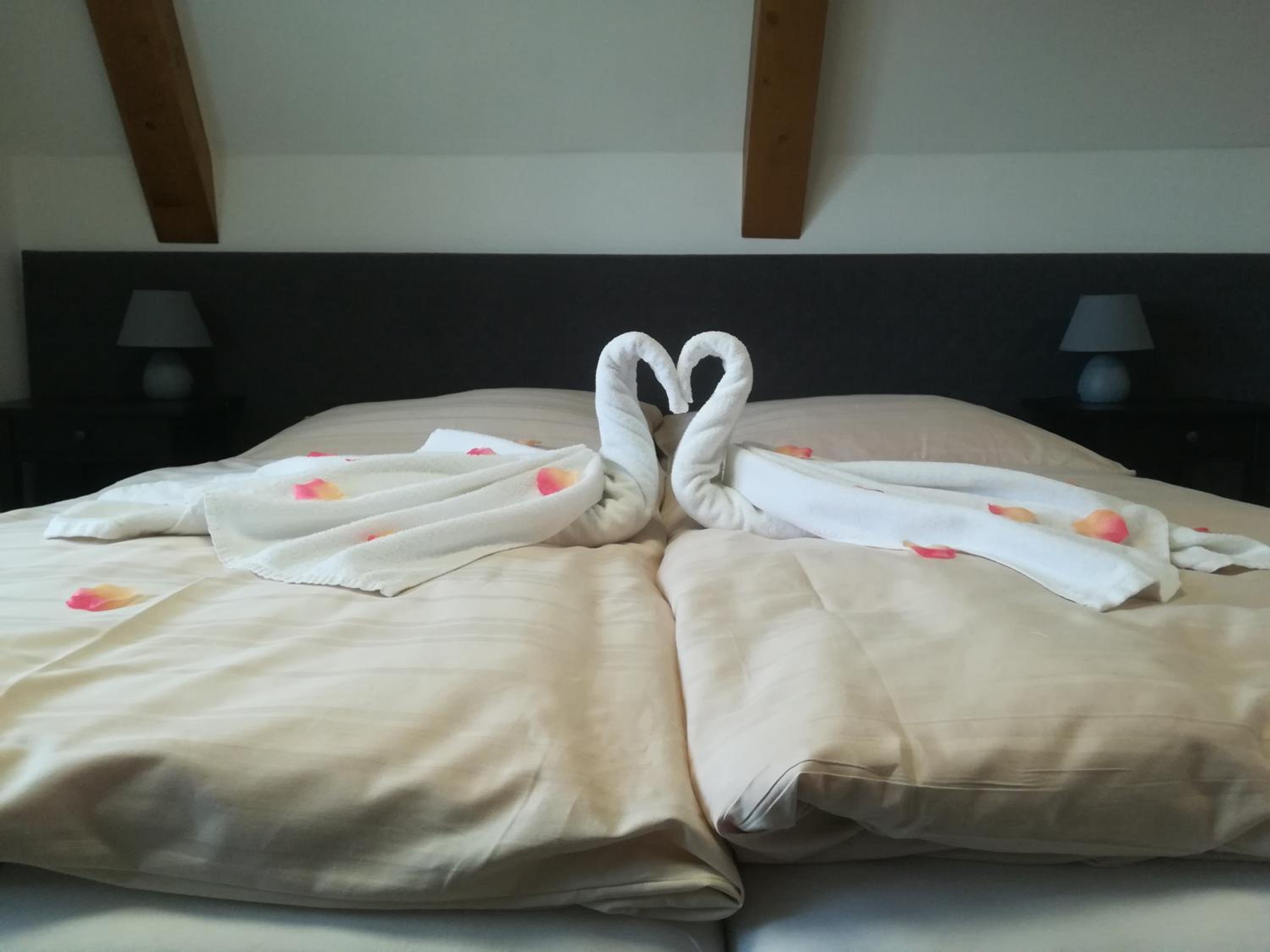 Small Double Room - Photo 3