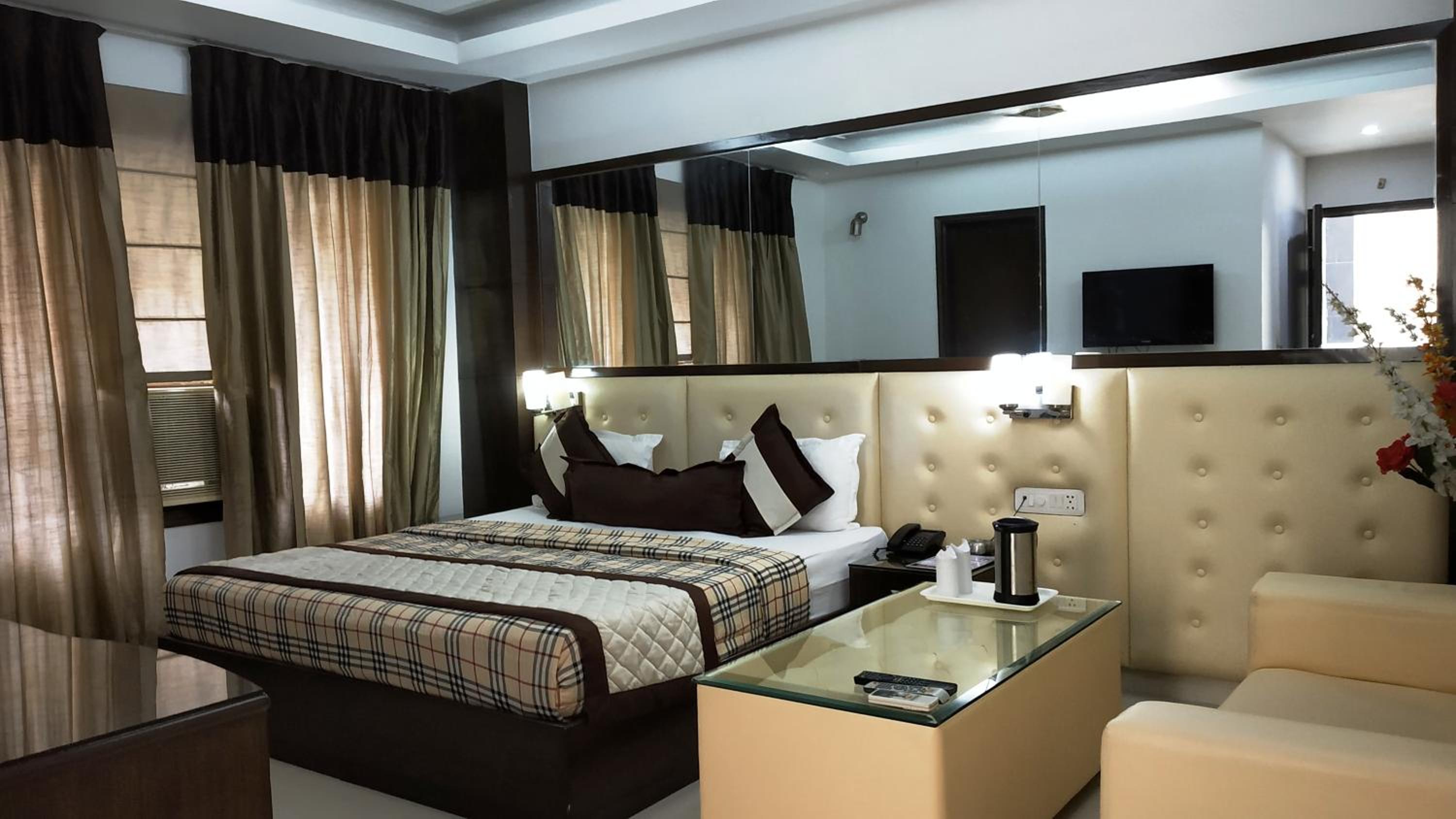 Standard Double or Twin Room - Photo 30