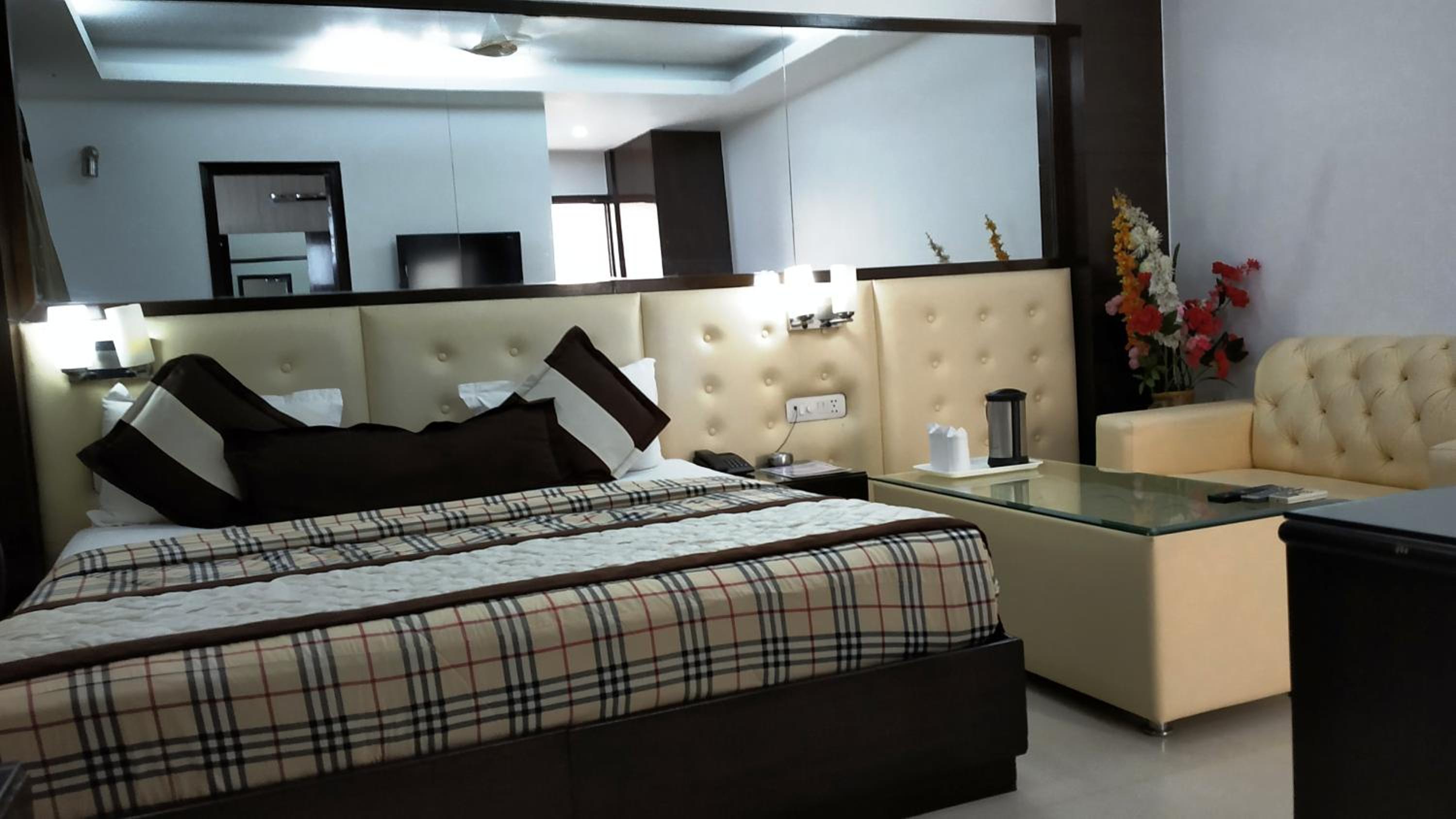 Standard Double or Twin Room - Photo 34