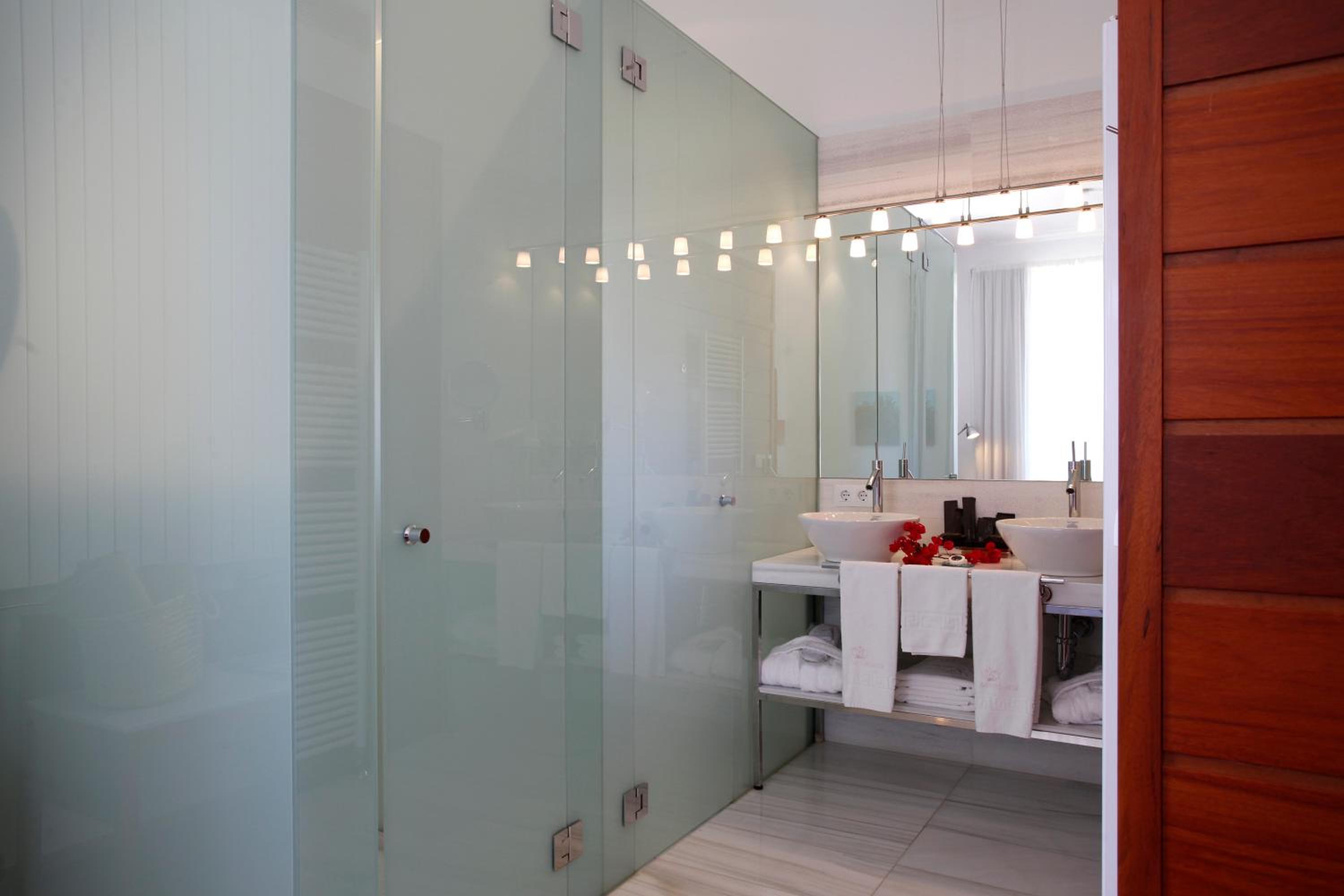 Double or Twin Room photo 3