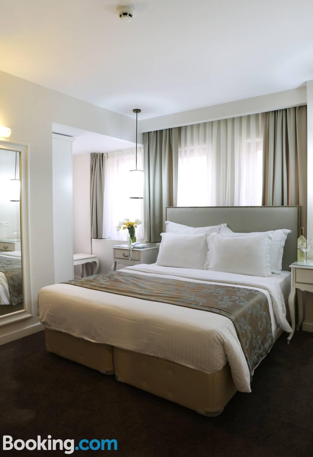 Deluxe Double Room photo 3