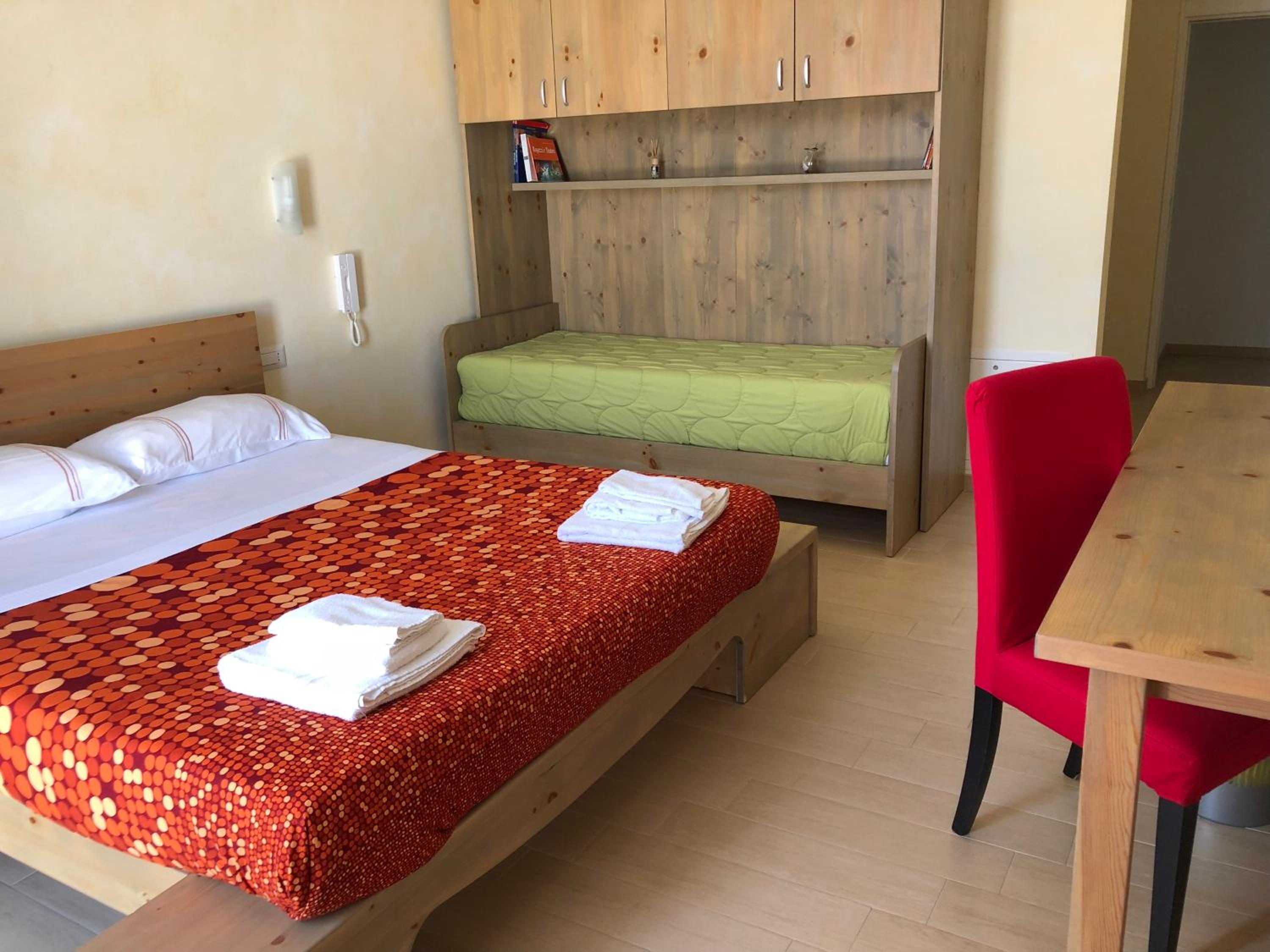 Triple Room photo 2