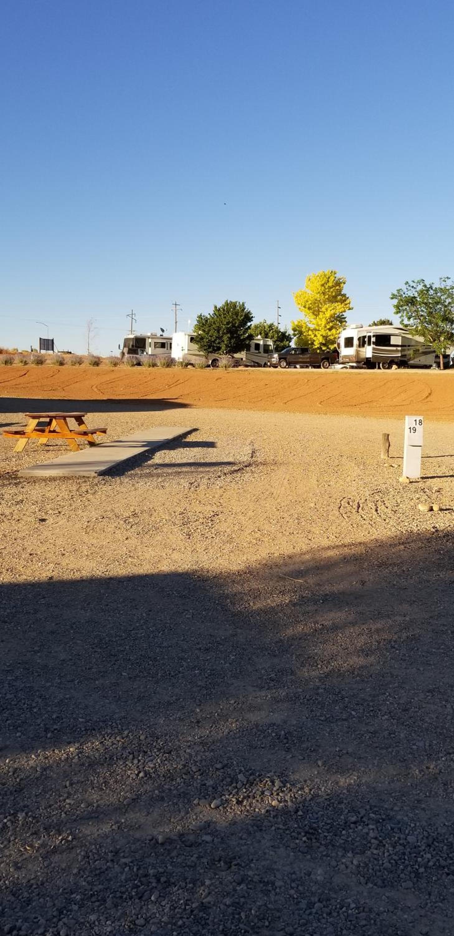 Rv Space 70ft Pull Thru 30/50amp photo 3