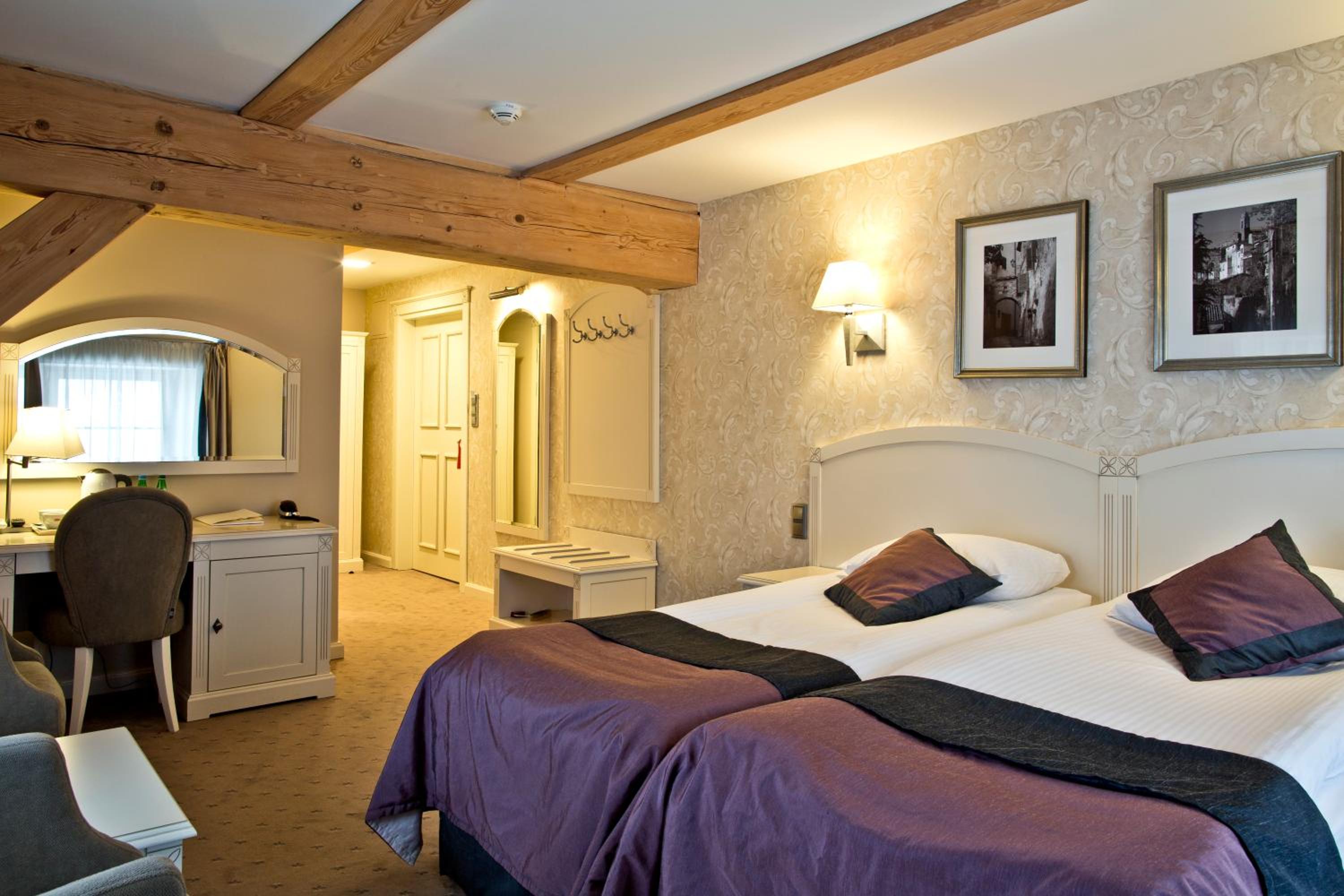 Standard Double or Twin Room in Spichlerz building photo 1