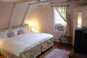 Standard King Room photo 2
