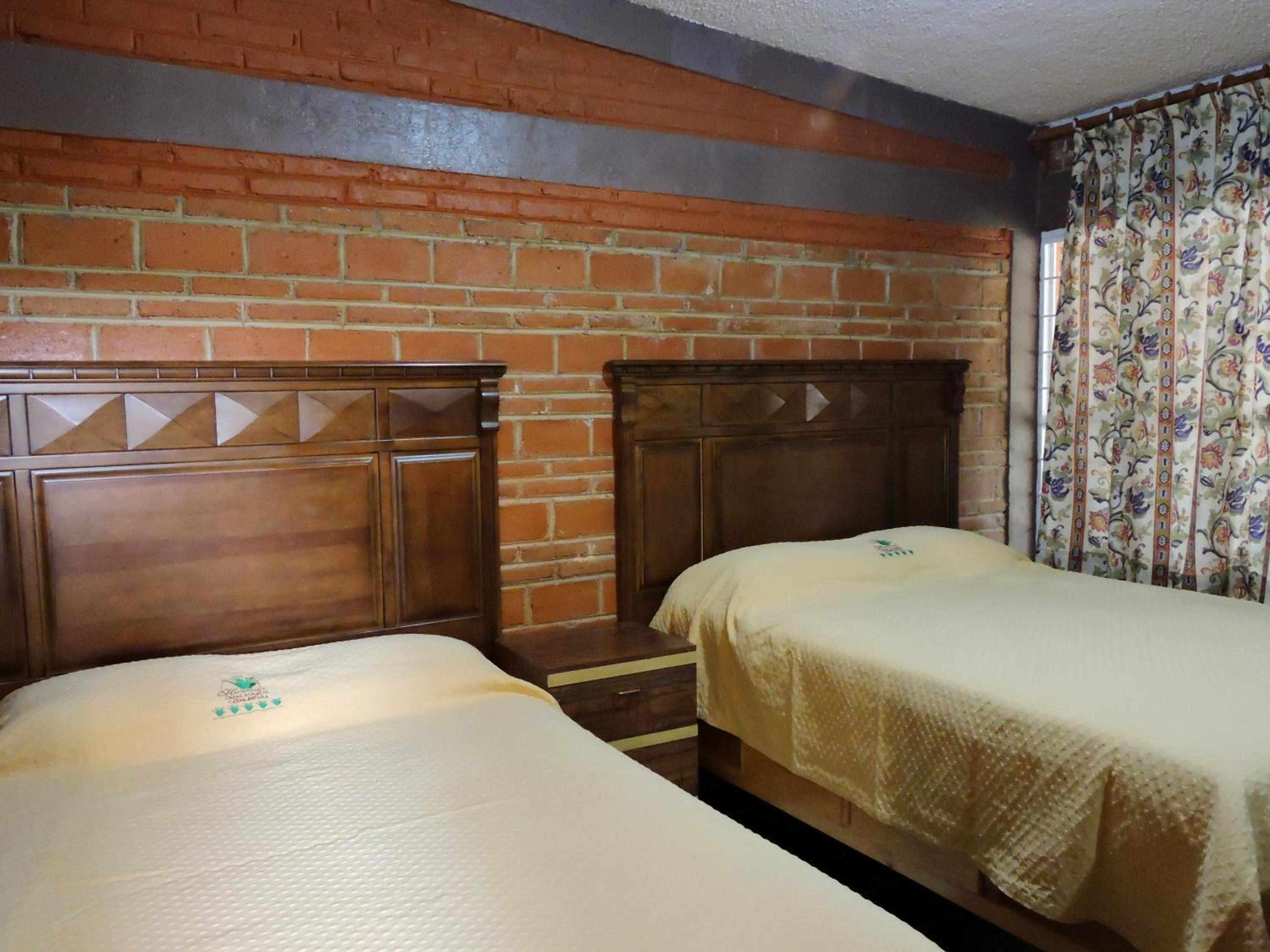 Three-Bedroom House - Photo 4