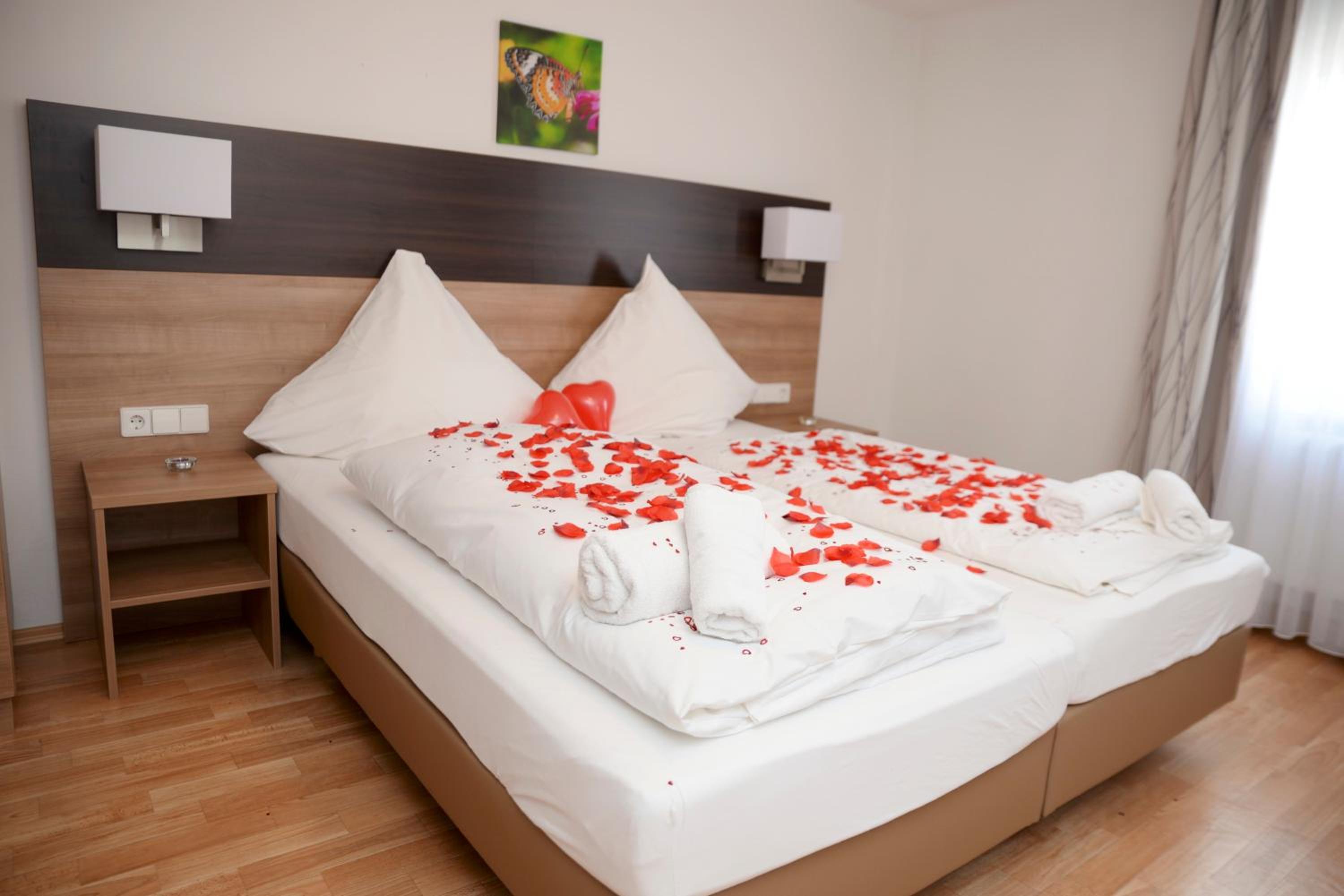 Standard Double Room - Photo 5